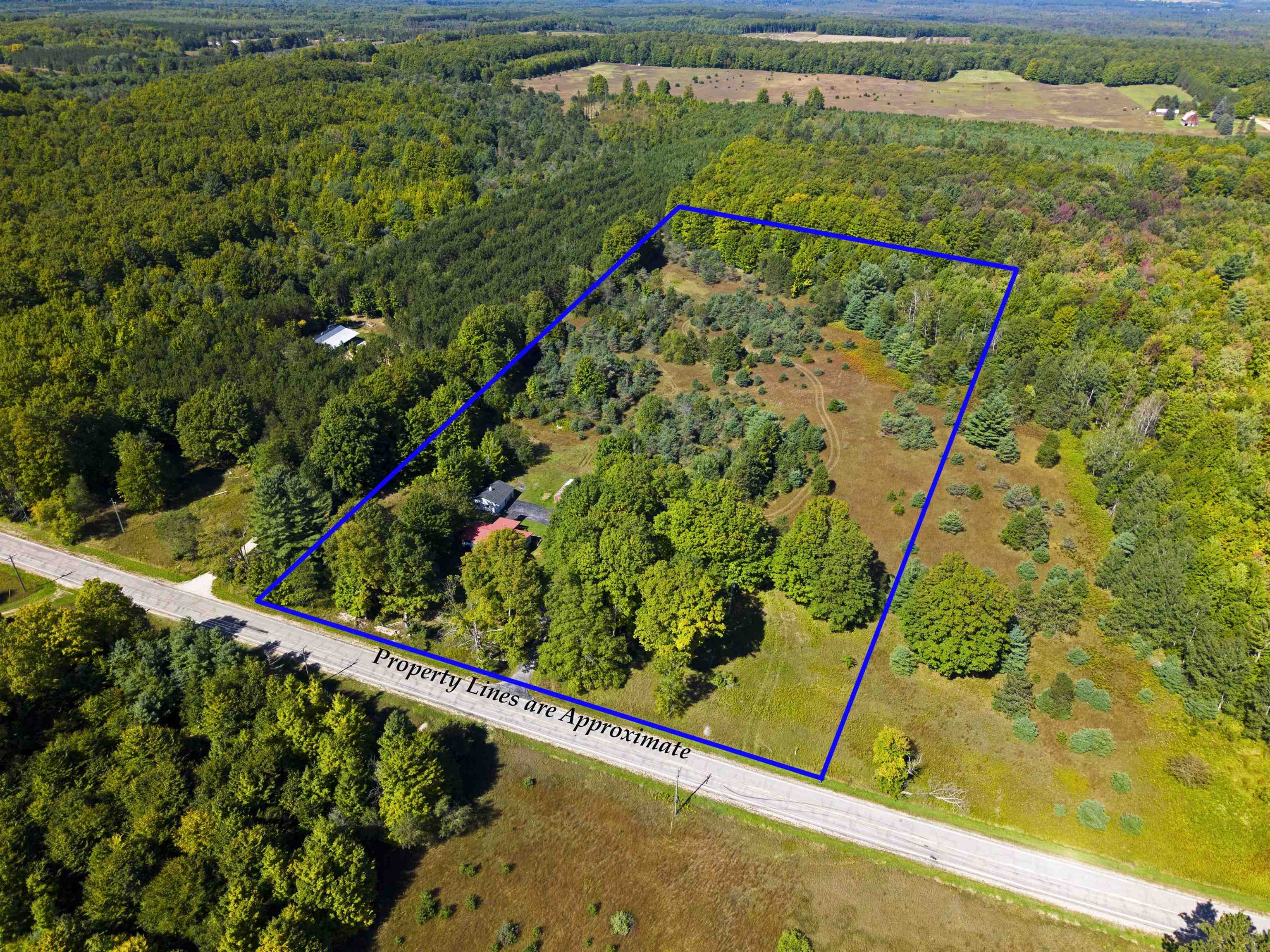 Photo 3 of Single family home for sale at 1783 SE W Sharon Rd, Fife Lake, MI 49633 | MLS# 78080073625 | Listing updated on 2026-09-17