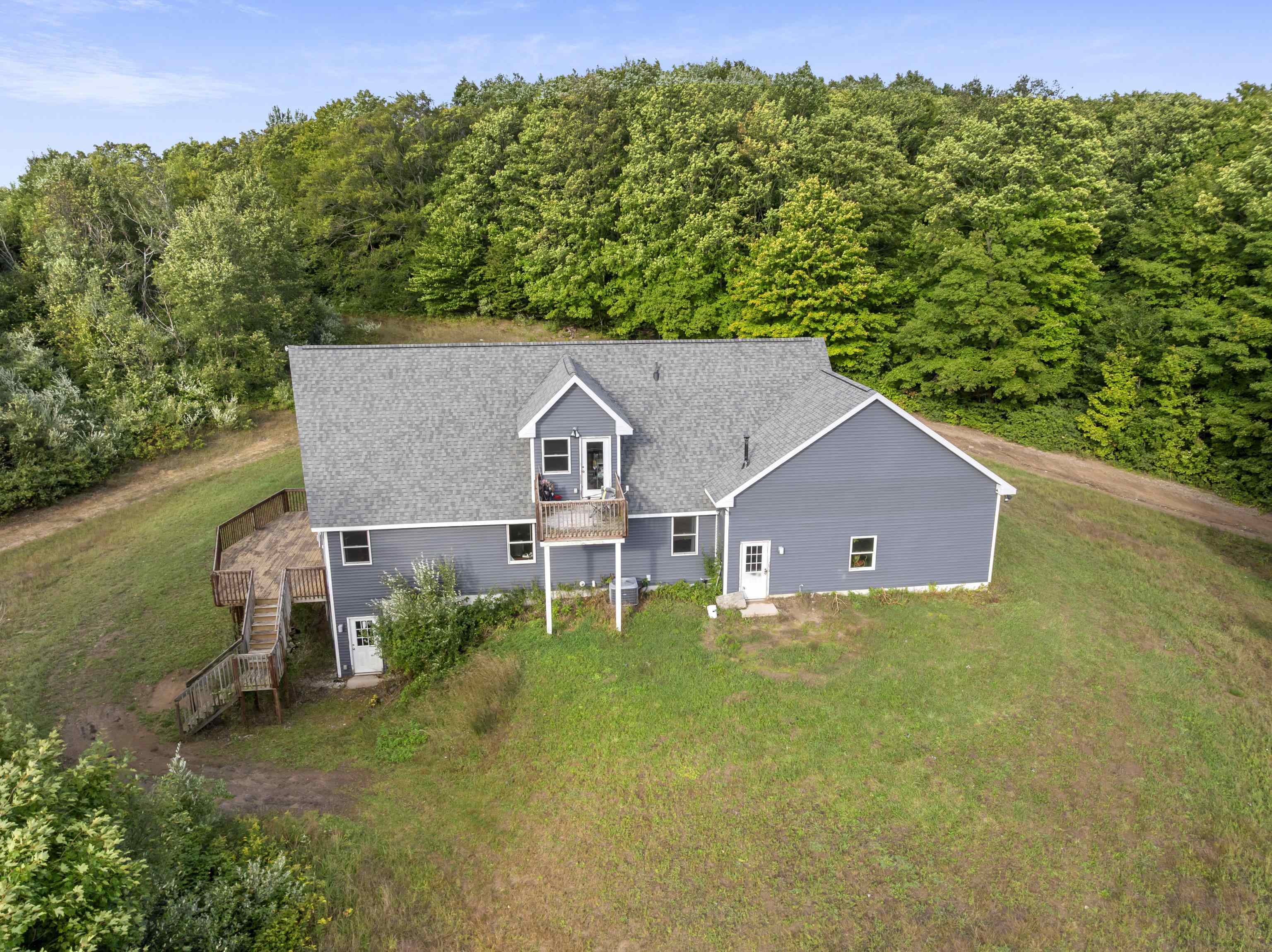 Photo 1 of Single family home for sale at 8240 Cadillac Hwy, Benzonia, MI 49616 | MLS# 78080073630 | Listing updated on 2026-09-17