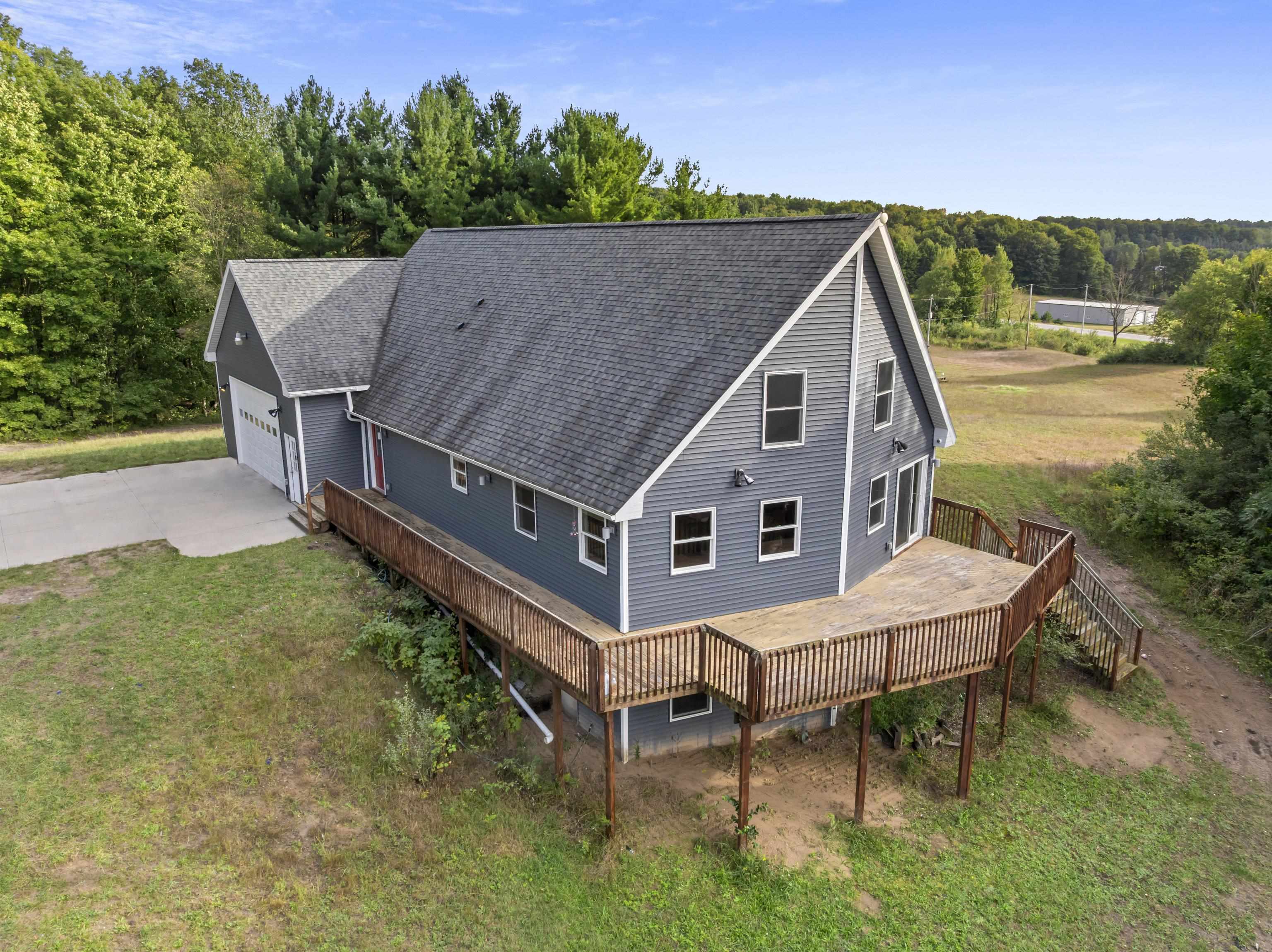 Photo 2 of Single family home for sale at 8240 Cadillac Hwy, Benzonia, MI 49616 | MLS# 78080073630 | Listing updated on 2026-09-17