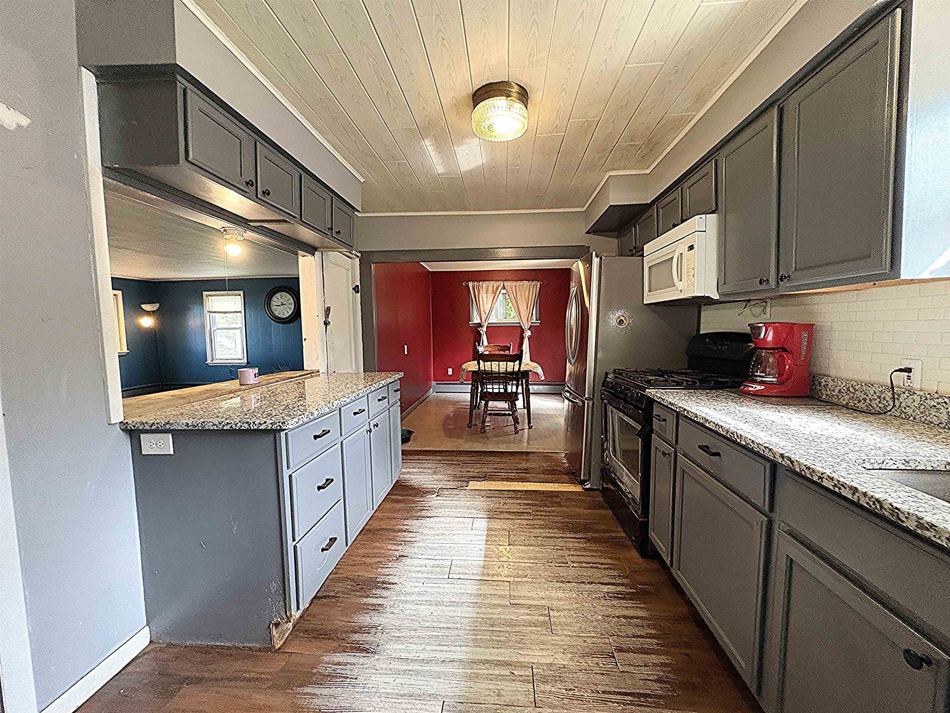 Photo 3 of Single family home for sale at 1430 3rd Avenue, Howell, MI 48843 | MLS# 77080073632 | Listing updated on 2026-09-29