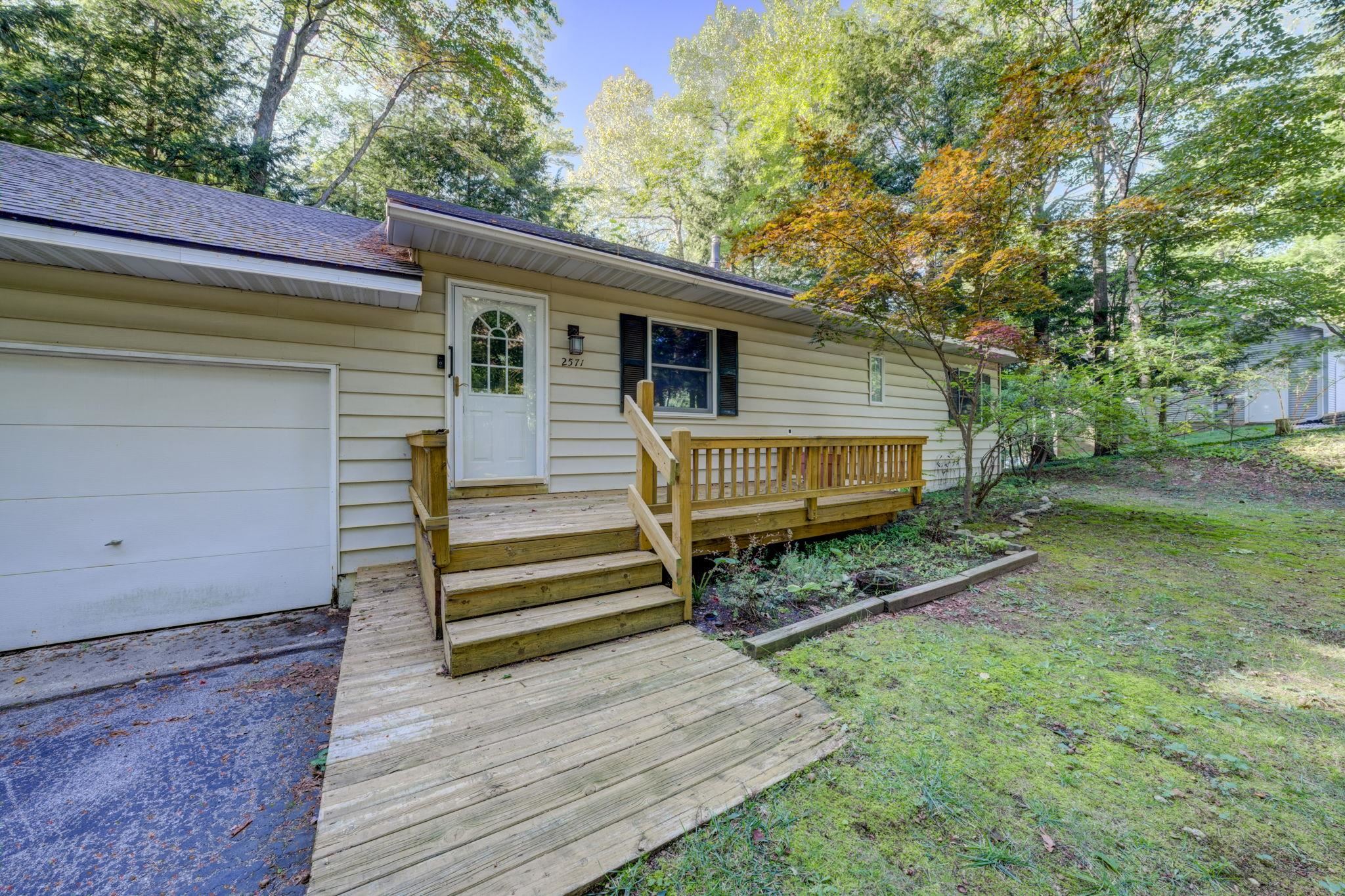 Single family home for sale at 2571 Twin Bay Dr, Traverse City, MI 49696 | MLS# 78080073643