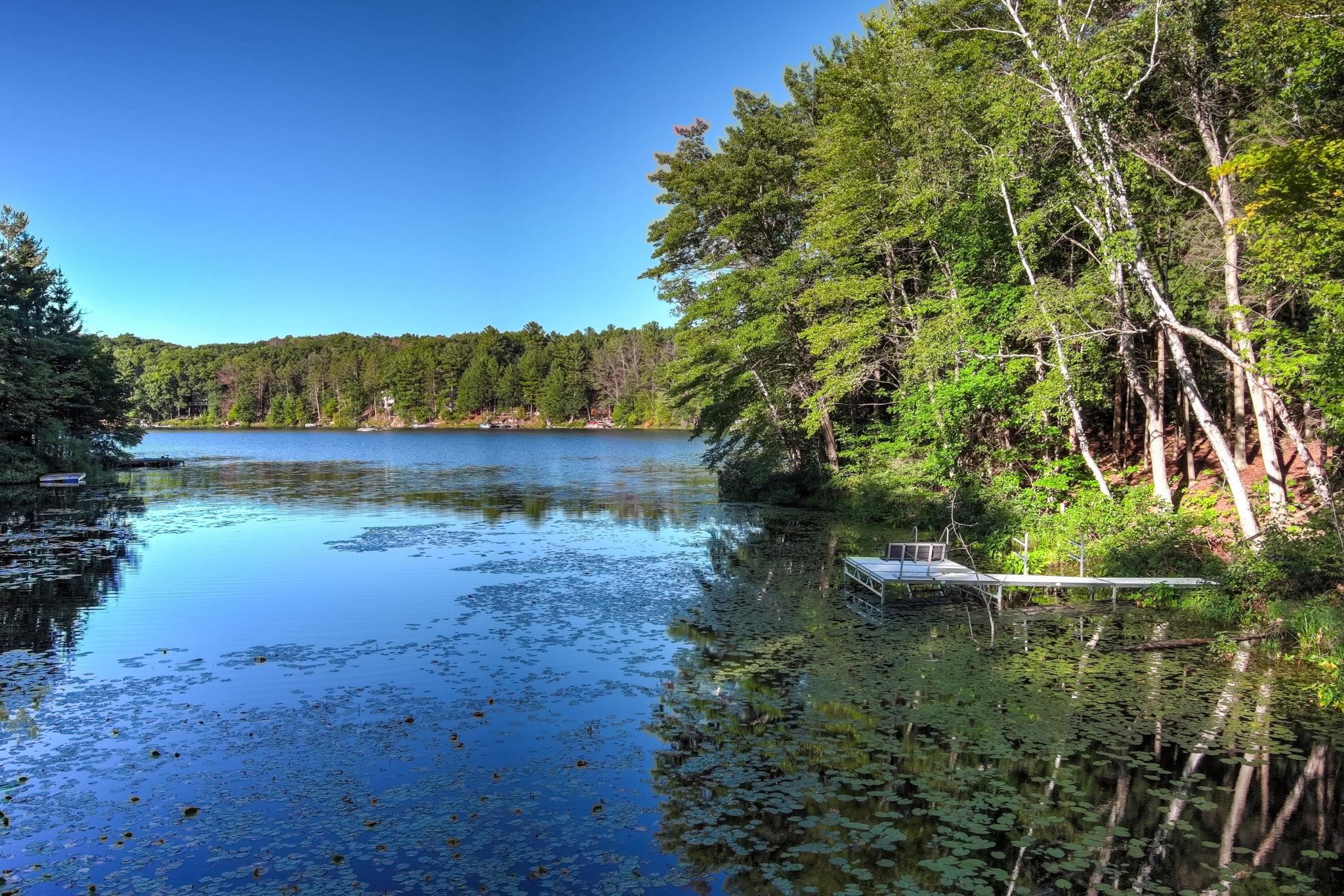 Photo 2 of Single family home for sale at 2571 Twin Bay Dr, Traverse City, MI 49696 | MLS# 78080073643 | Listing updated on 2026-09-20