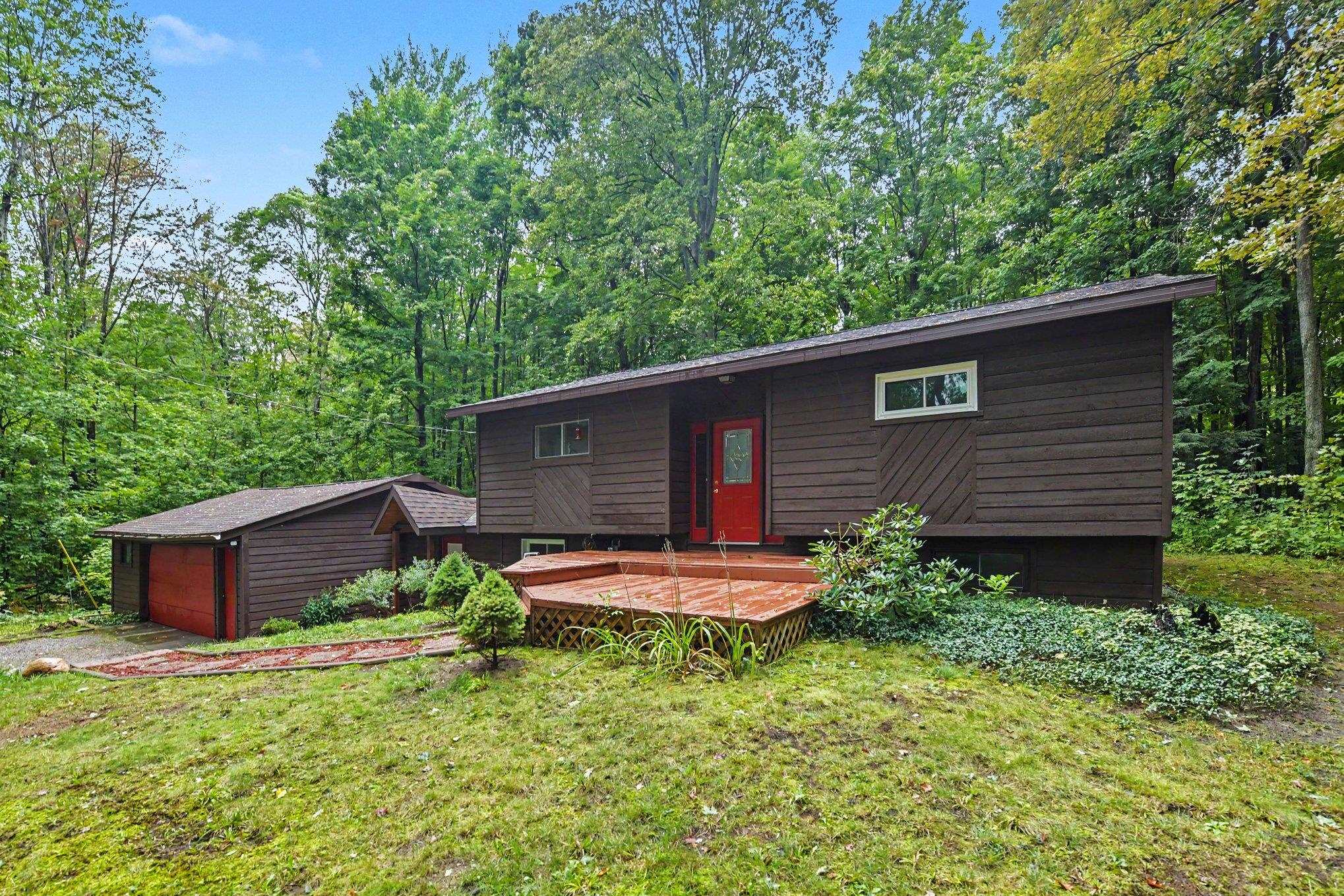 Photo 1 of Single family home for sale at 19430 Cedar Run Rd, Traverse City, MI 49684 | MLS# 78080073645 | Listing updated on 2026-09-20