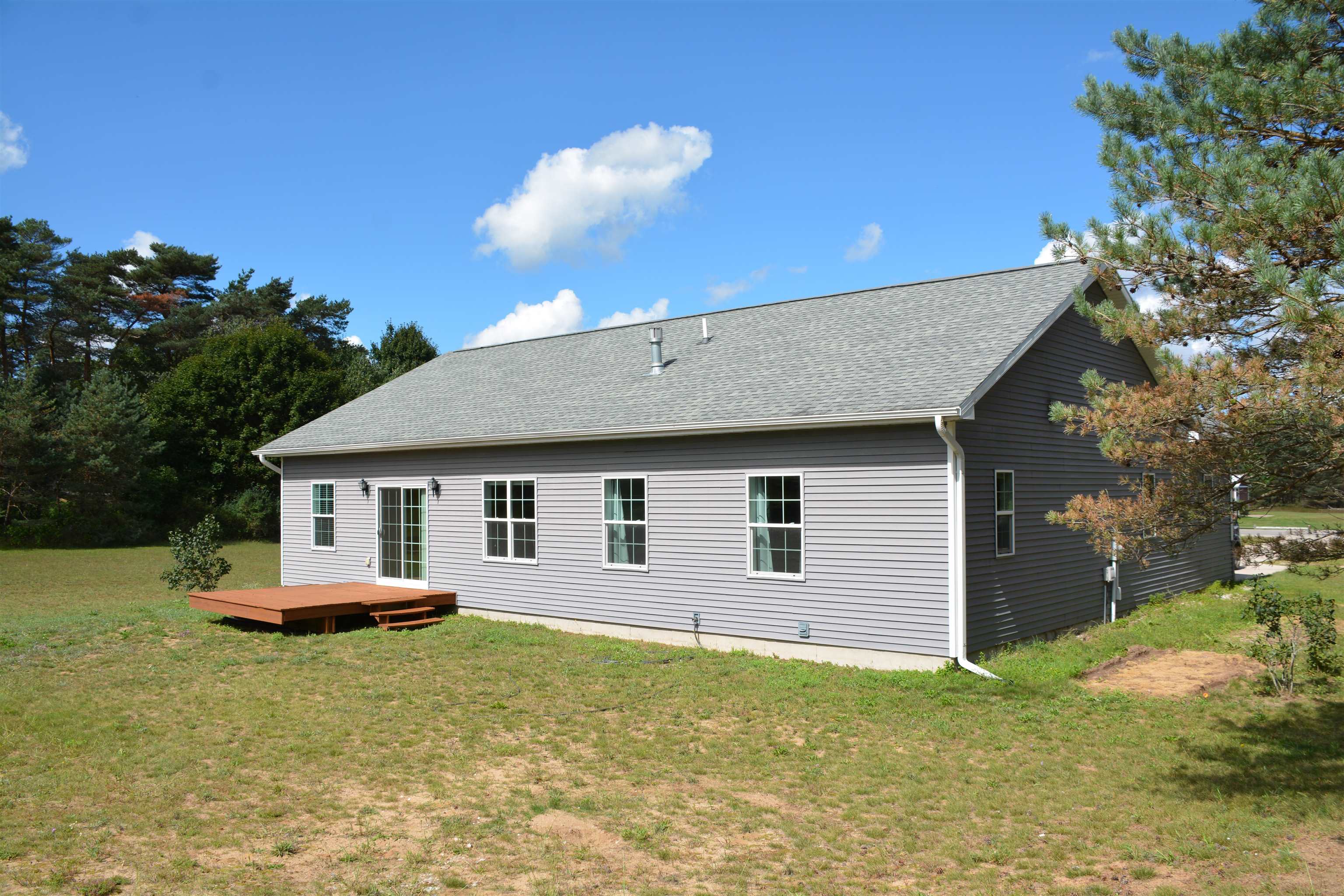 Photo 2 of Single family home for sale at 8677 Cedar Run Rd, Traverse City, MI 49684 | MLS# 78080073646 | Listing updated on 2026-09-20