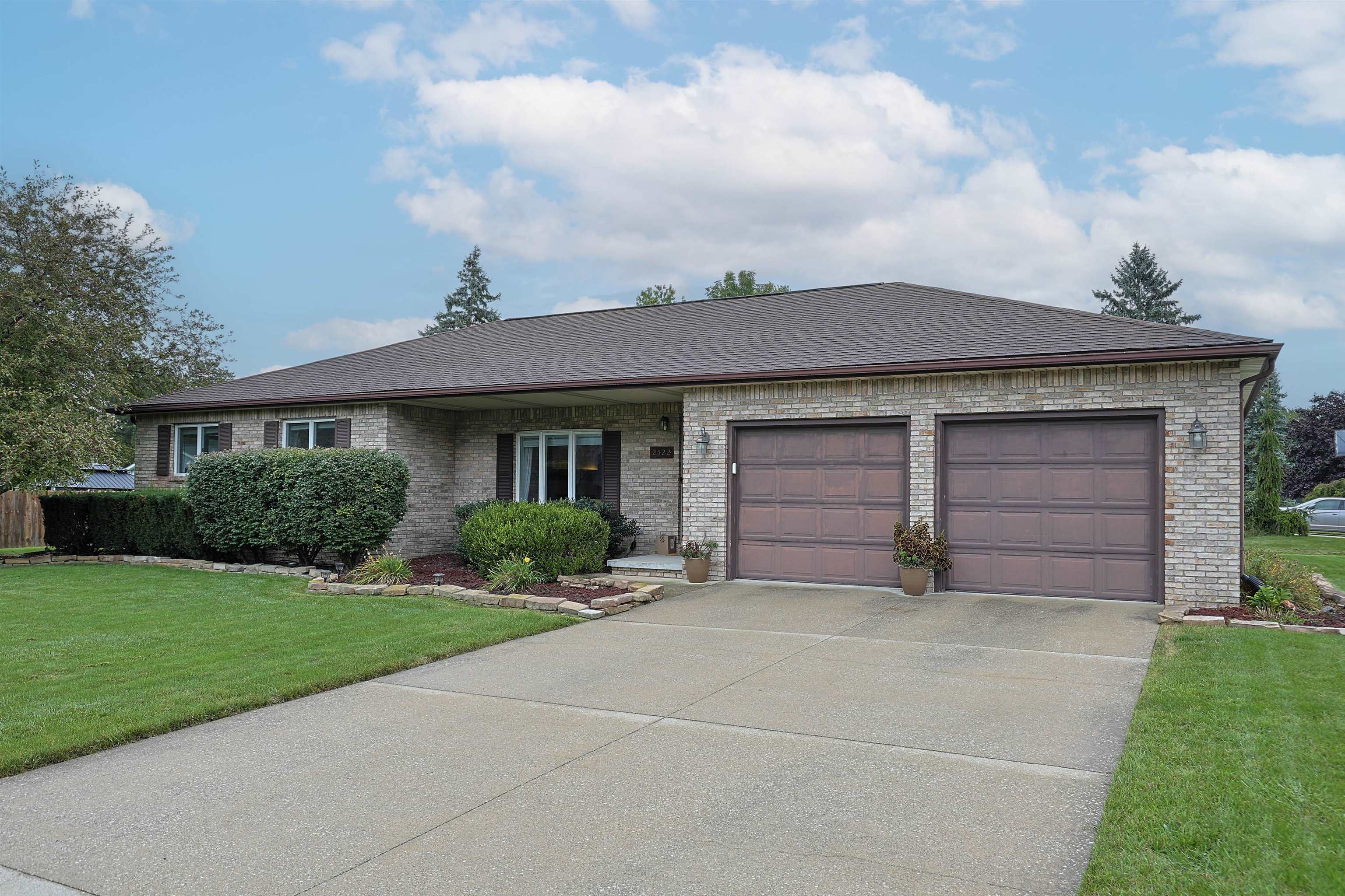 Photo 3 of Single family home for sale at 2522 Mission Dr, Saginaw, MI 48603 | MLS# 79080073651 | Listing updated on 2026-09-20