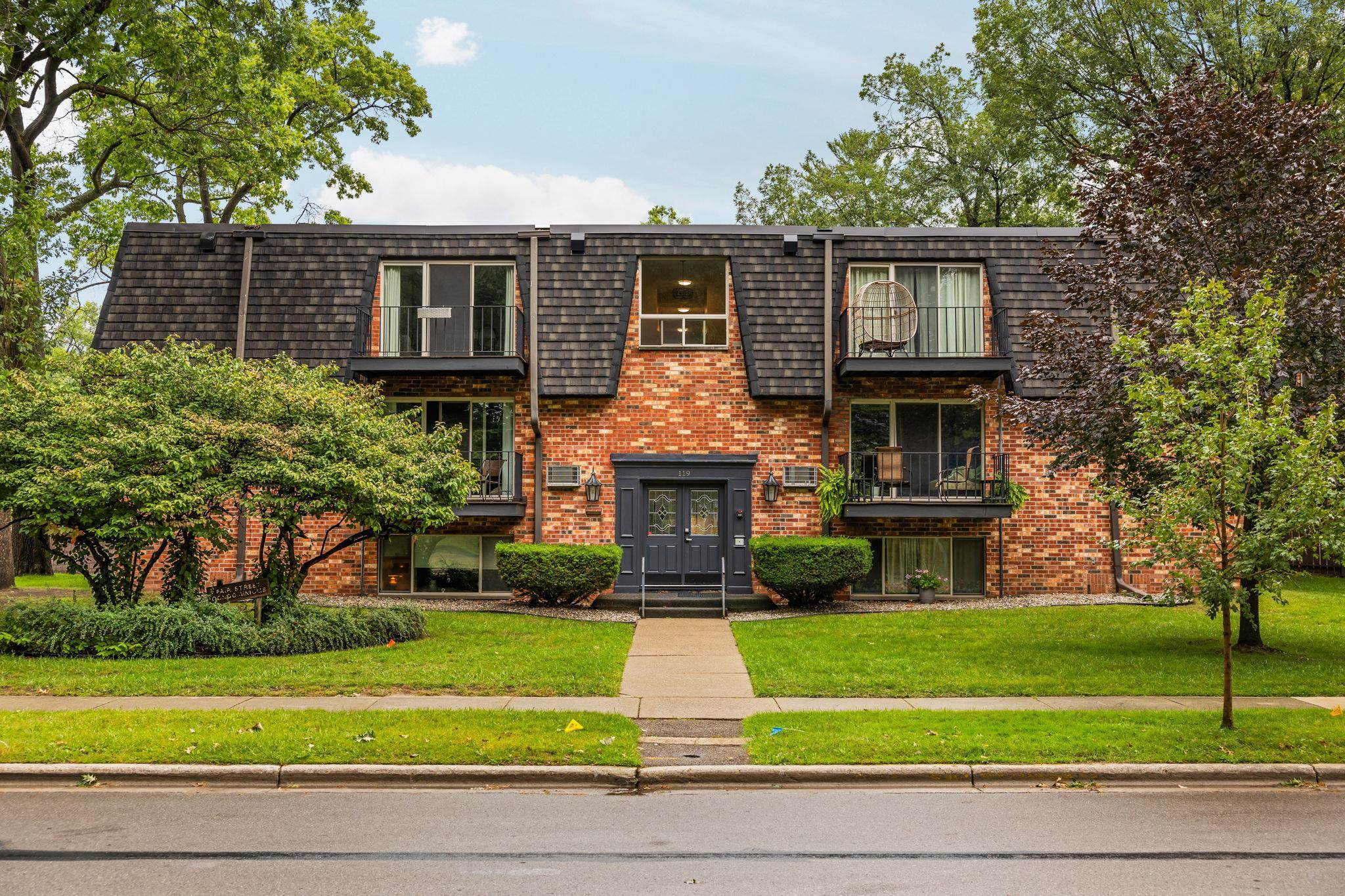 Condo for sale at 119 Fair St, Traverse City, MI 49686 | MLS# 78080073662