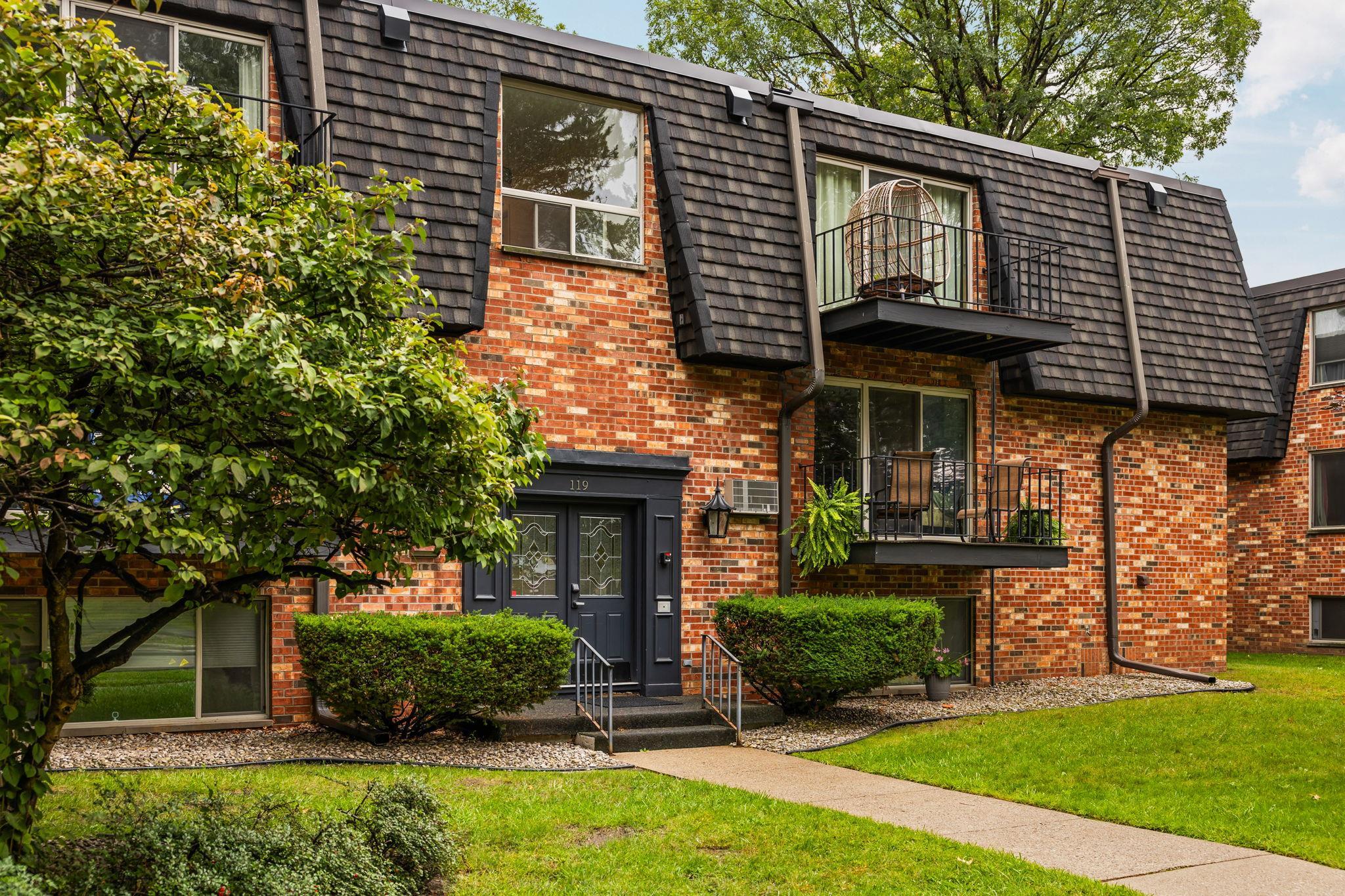 Photo 2 of Condo for sale at 119 Fair St, Traverse City, MI 49686 | MLS# 78080073662 | Listing updated on 2026-09-18