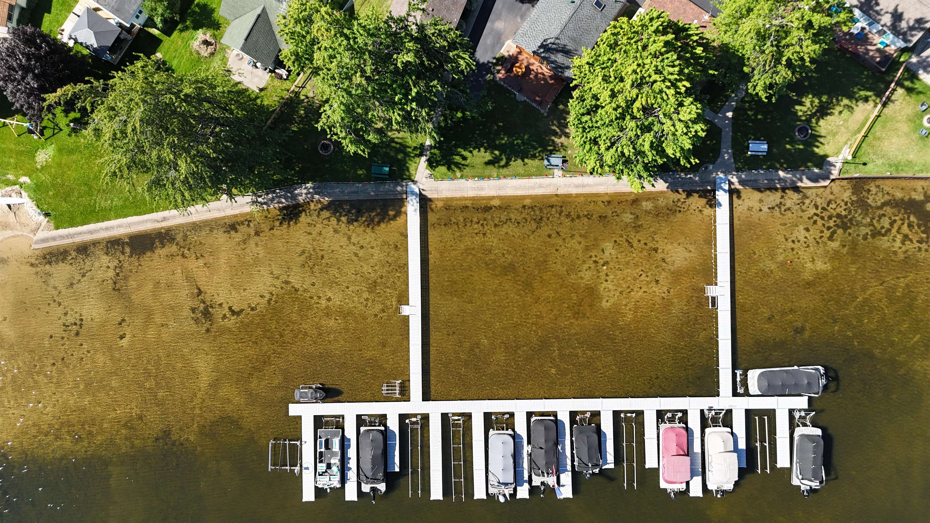 Photo 3 of Single family home for sale at 6276 W Houghton Lake Dr, Houghton Lake, MI 48629 | MLS# 80073663 | Listing updated on 2026-09-18