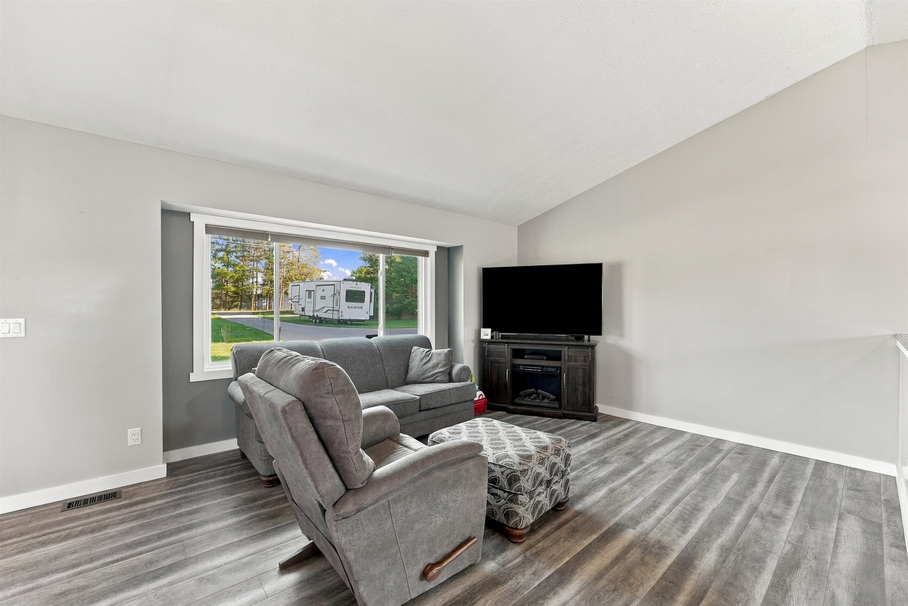 Photo 3 of Single family home for sale at 10791 Cedar Run Rd, Traverse City, MI 49684 | MLS# 78080073665 | Listing updated on 2026-09-17