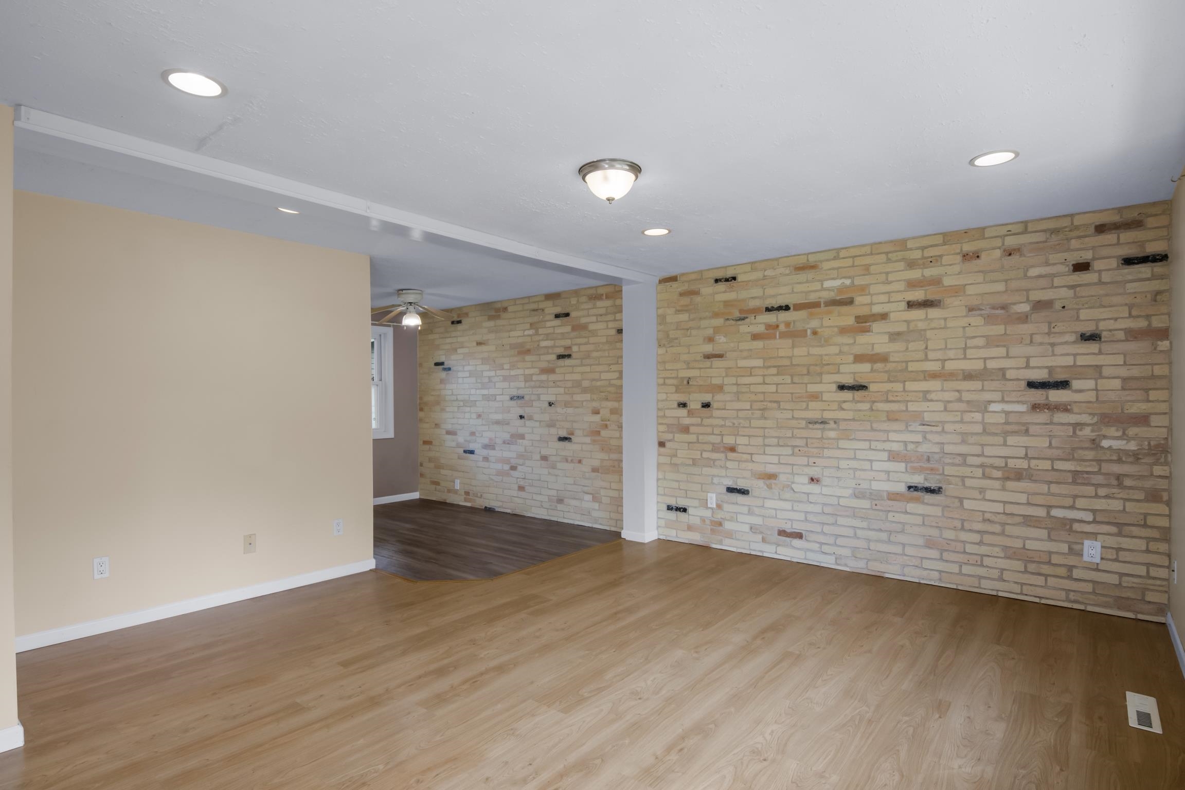 Photo 4 of Single family home for sale at 803 George St, Traverse City, MI 49686 | MLS# 78080073666 | Listing updated on 2026-09-17