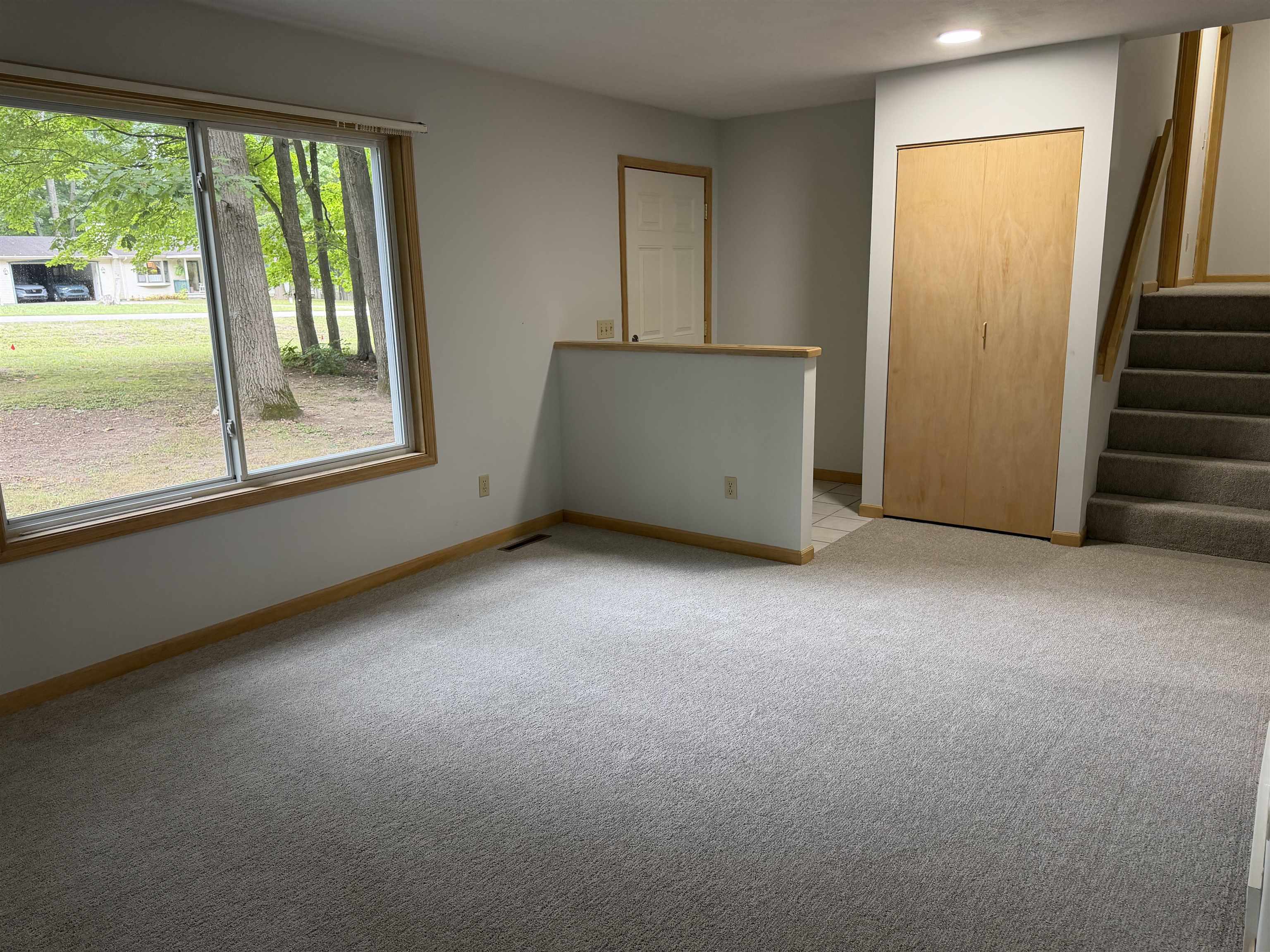 Photo 3 of Single family home for sale at 20761 White Oak Dr, Lake Ann, MI 49650 | MLS# 78080073669 | Listing updated on 2026-09-18