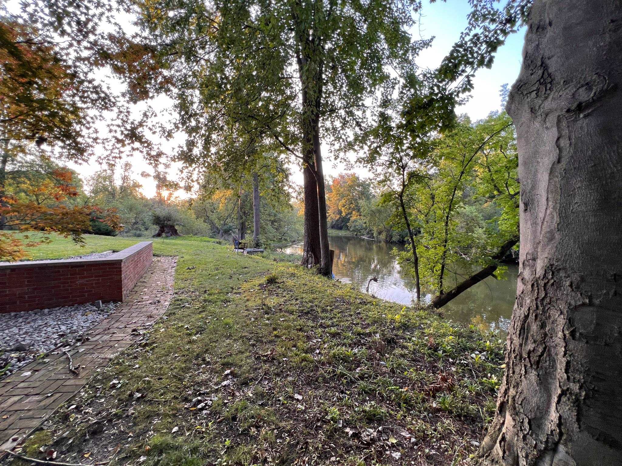 Photo 3 of Single family home for sale at 1121 Greenbanks Dr, Mount Pleasant, MI 48858 | MLS# 79080073670 | Listing updated on 2026-09-19