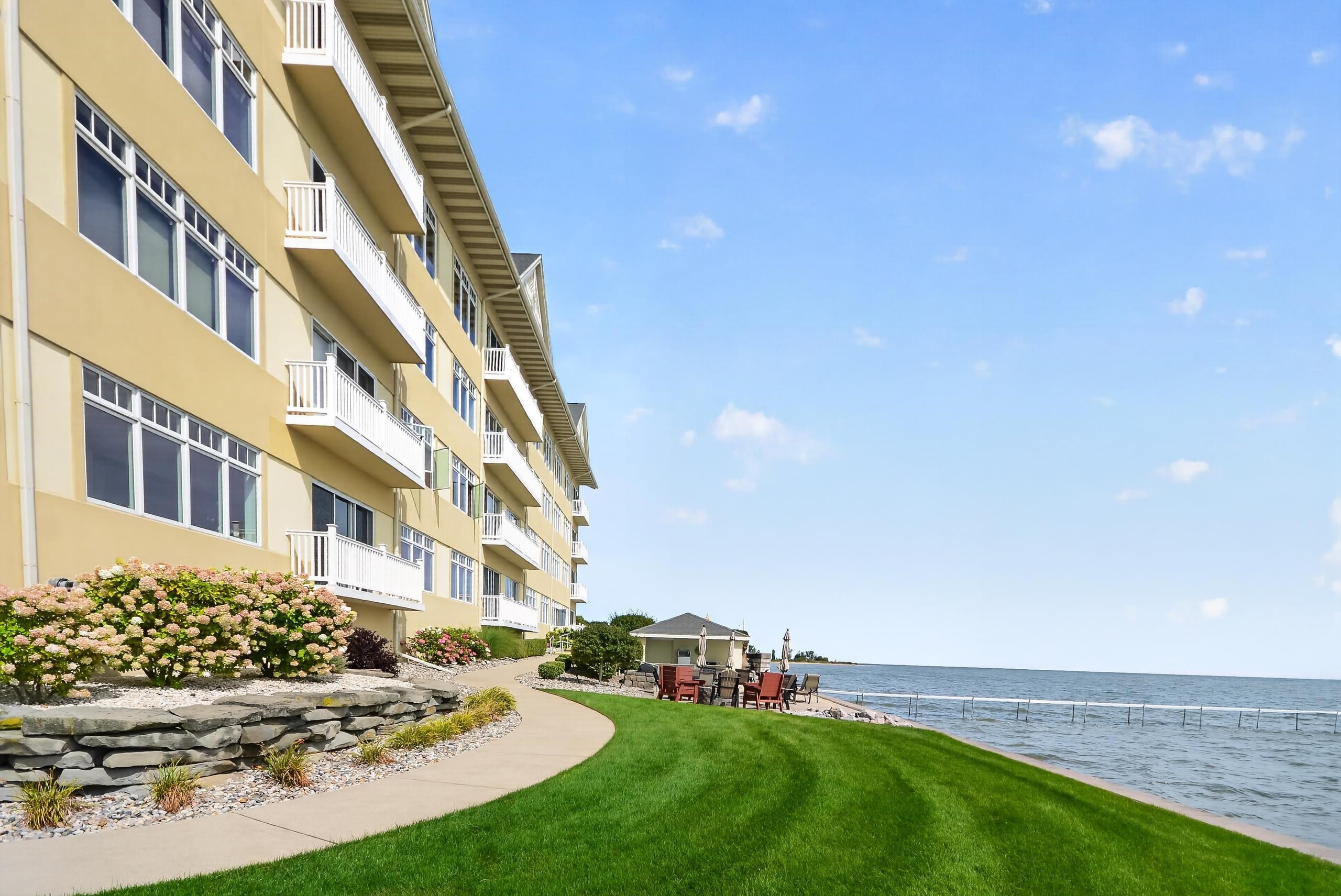 Photo 2 of Condo for sale at 576 N Huron Rd, Au Gres, MI 48703 | MLS# 79080073683 | Listing updated on 2026-09-19