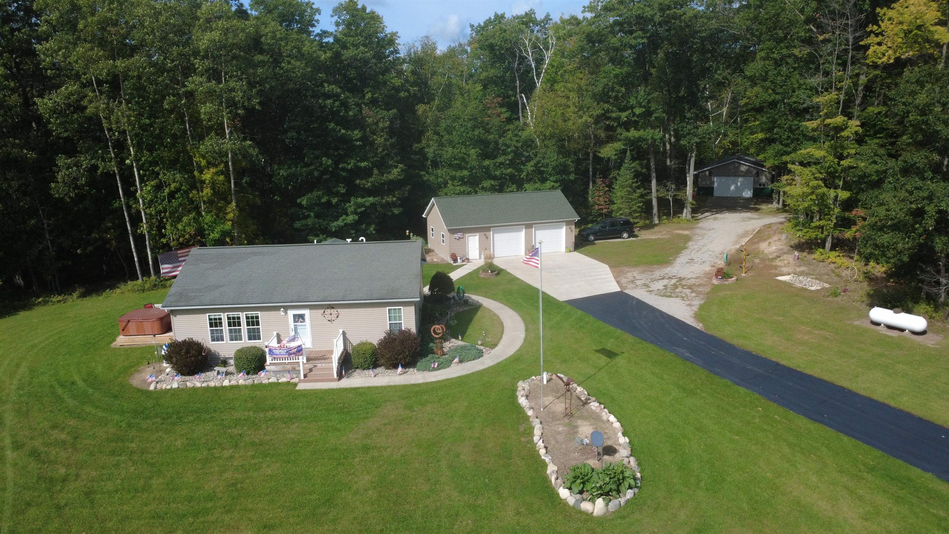 Photo 2 of Single family home for sale at 797 Kenyon Rd #Lot: M, Lupton, MI 48635 | MLS# 80073688 | Listing updated on 2026-10-05