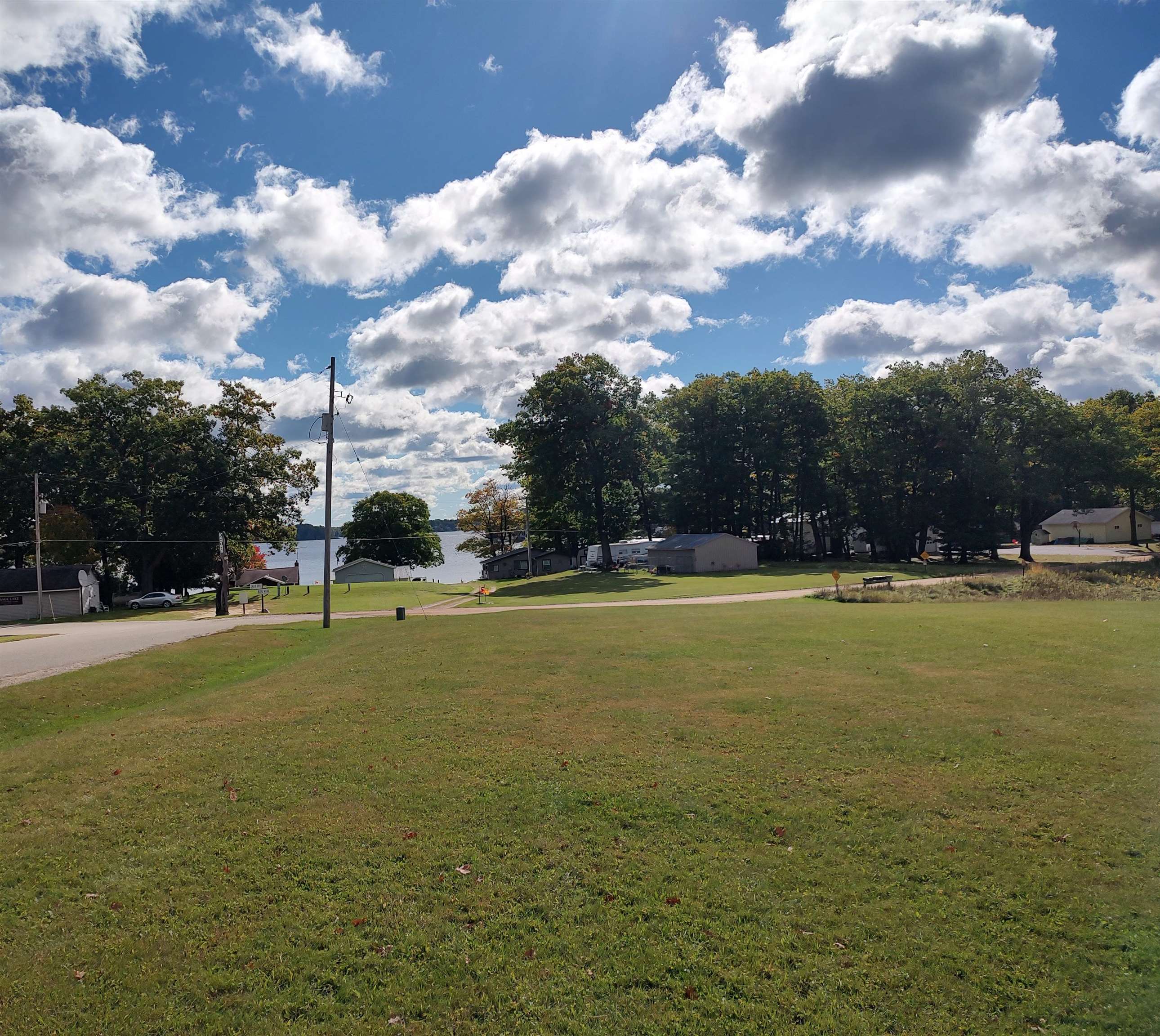 Photo 3 of Single family home for sale at 797 Kenyon Rd, Lupton, MI 48635 | MLS# 77080073688 | Listing updated on 2026-10-05