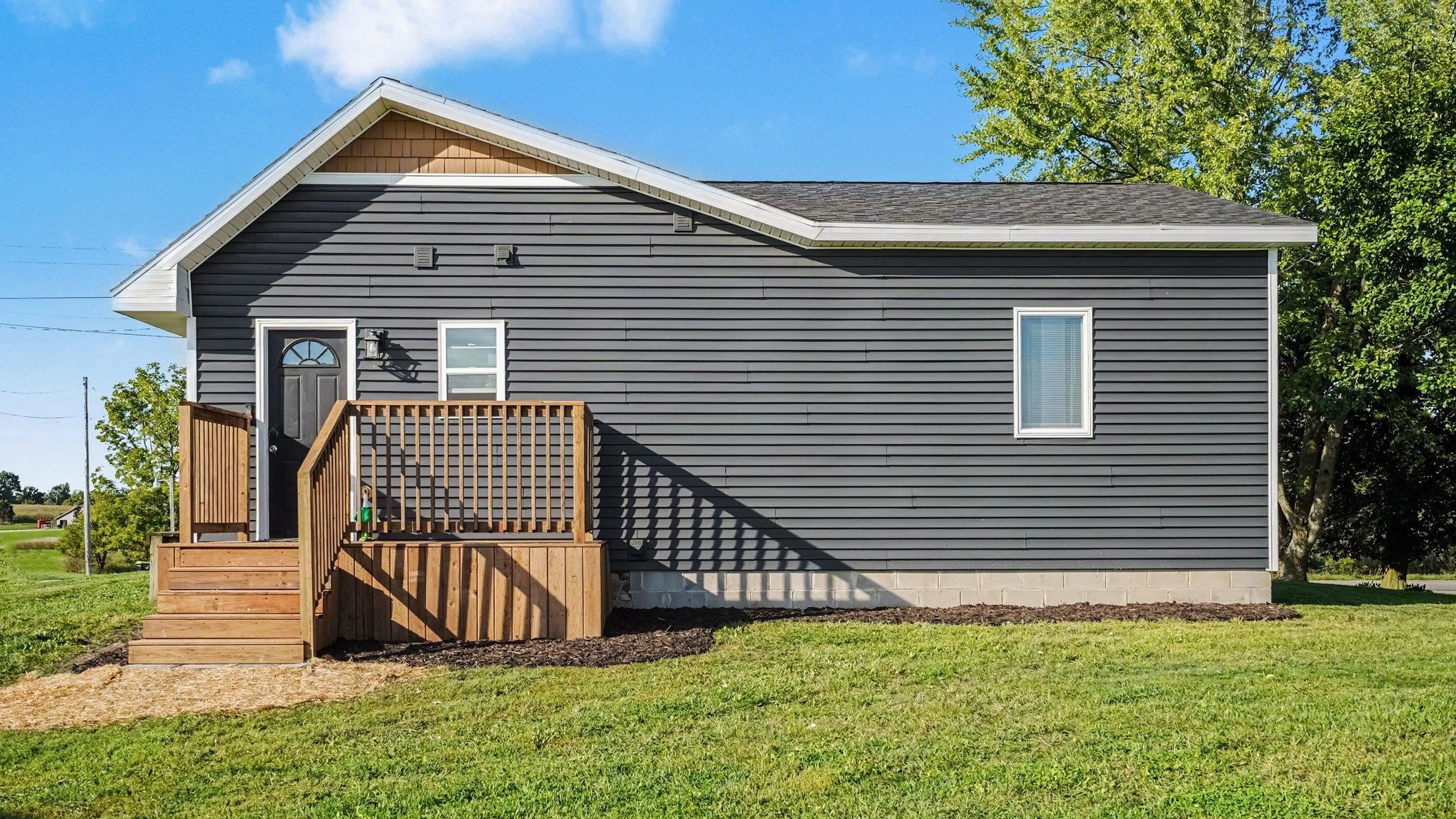 Photo 2 of Single family home for sale at 3212 E Surrey Rd, Clare, MI 48617 | MLS# 79080073693 | Listing updated on 2026-09-21