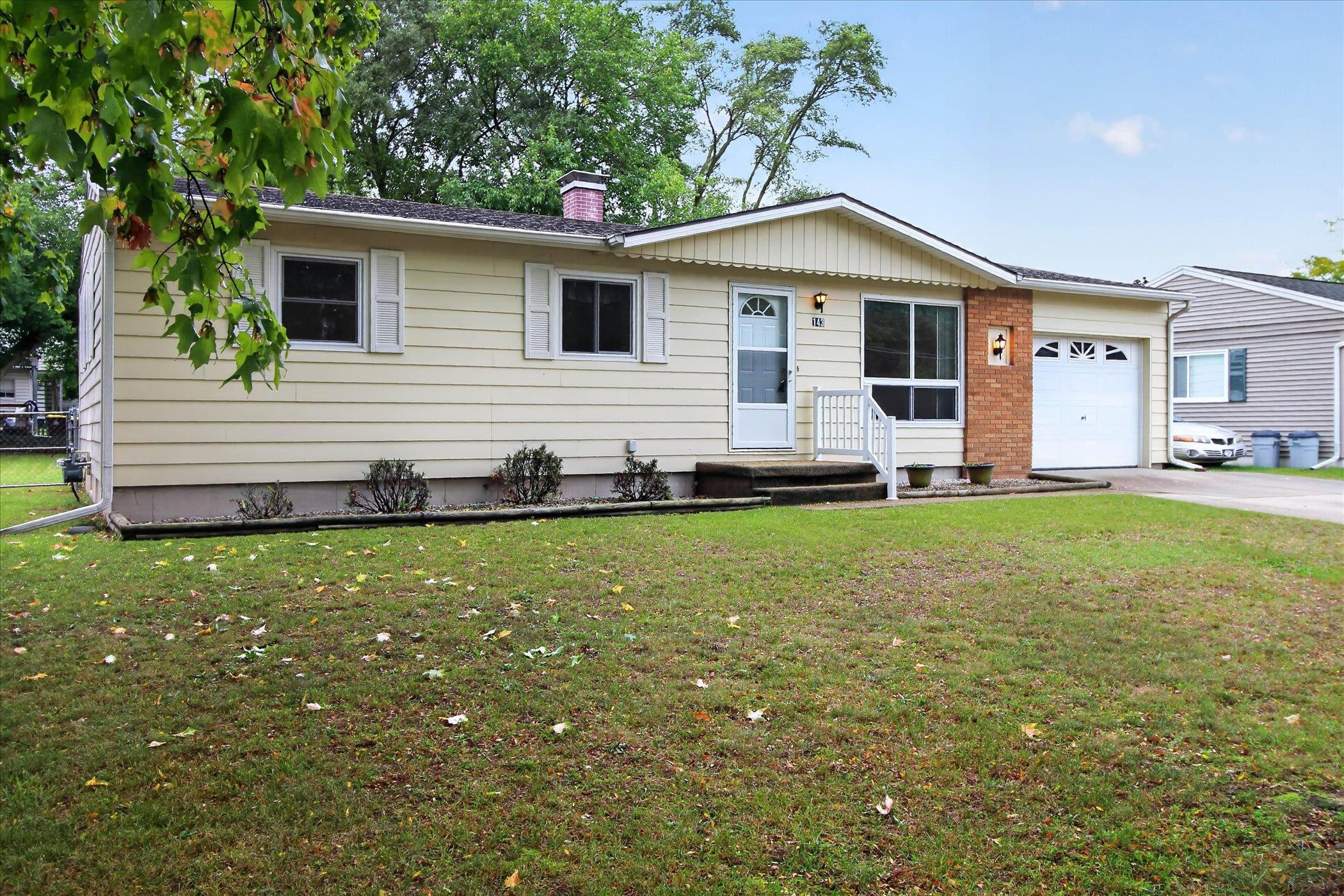Photo 2 of Single family home for sale at 143 W Marshall St, Alma, MI 48801 | MLS# 79080073698 | Listing updated on 2026-09-25