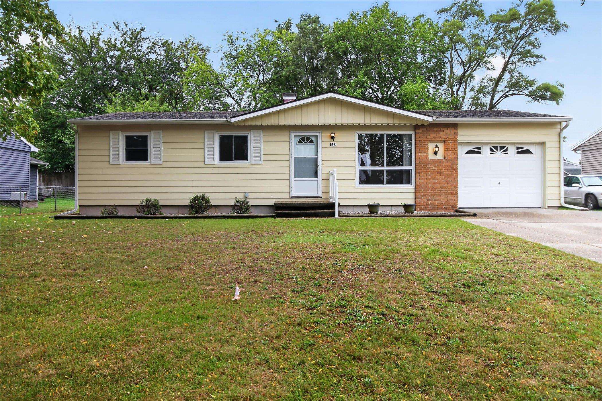 Photo 3 of Single family home for sale at 143 W Marshall St, Alma, MI 48801 | MLS# 79080073698 | Listing updated on 2026-09-25