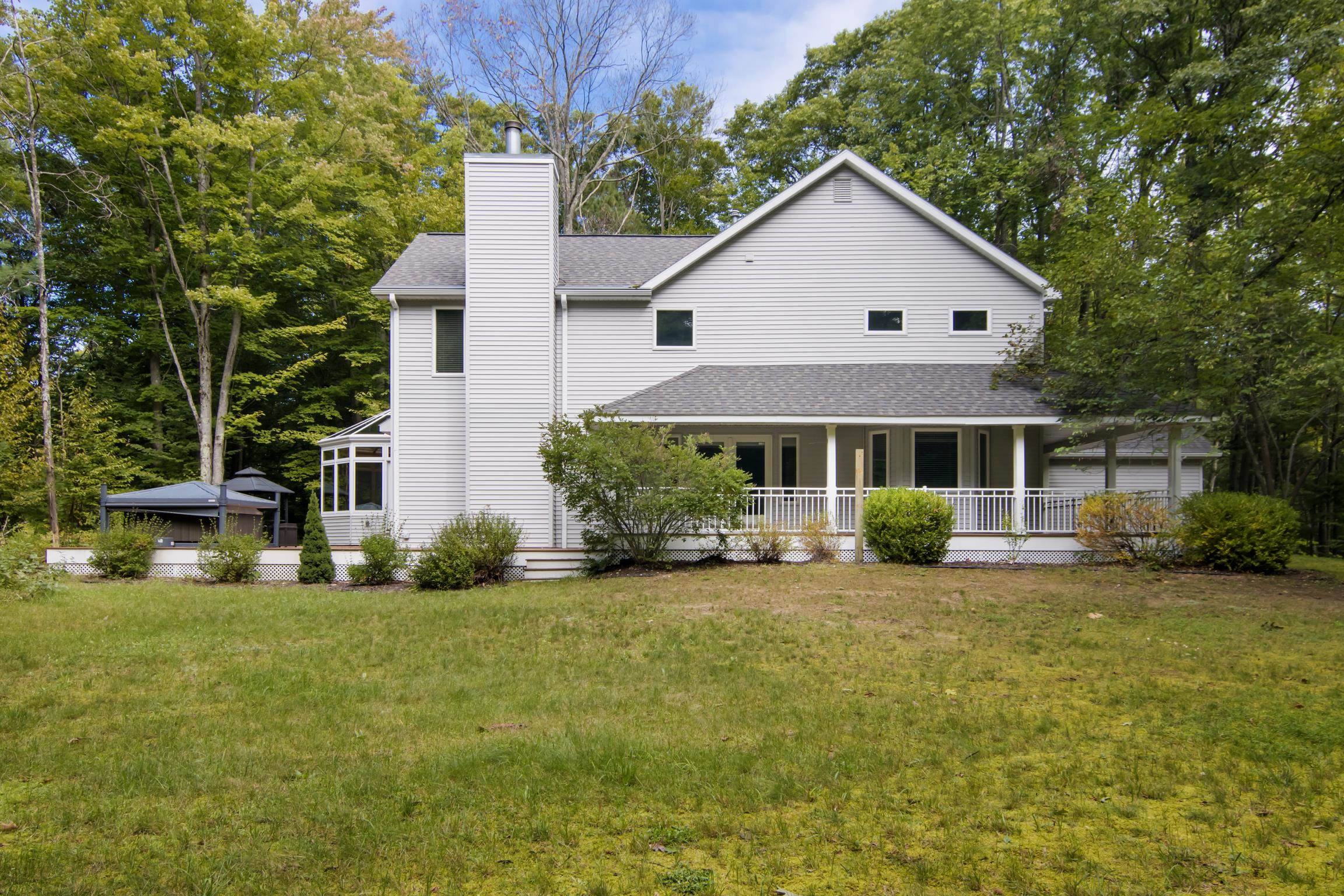 Photo 4 of Single family home for sale at 151 Dubonnet Trl, Interlochen, MI 49643 | MLS# 78080073700 | Listing updated on 2026-10-07