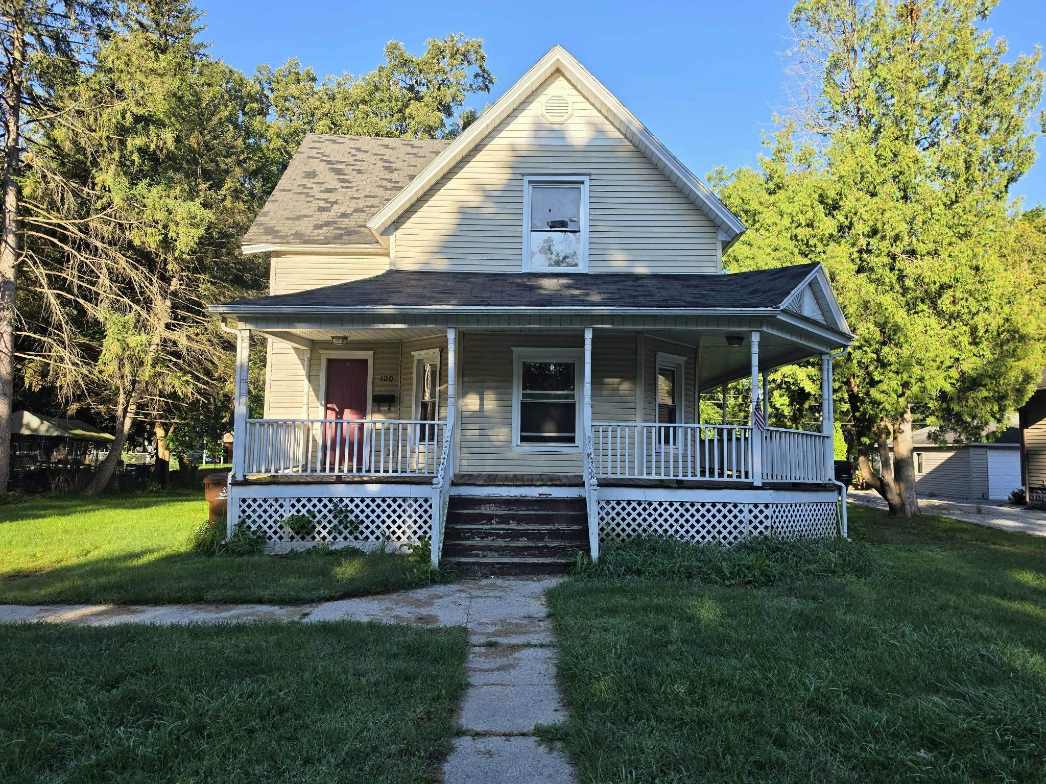 Photo 1 of Single family home for sale at 120 Moyer Ave, Alma, MI 48801 | MLS# 79080073709 | Listing updated on 2026-09-19