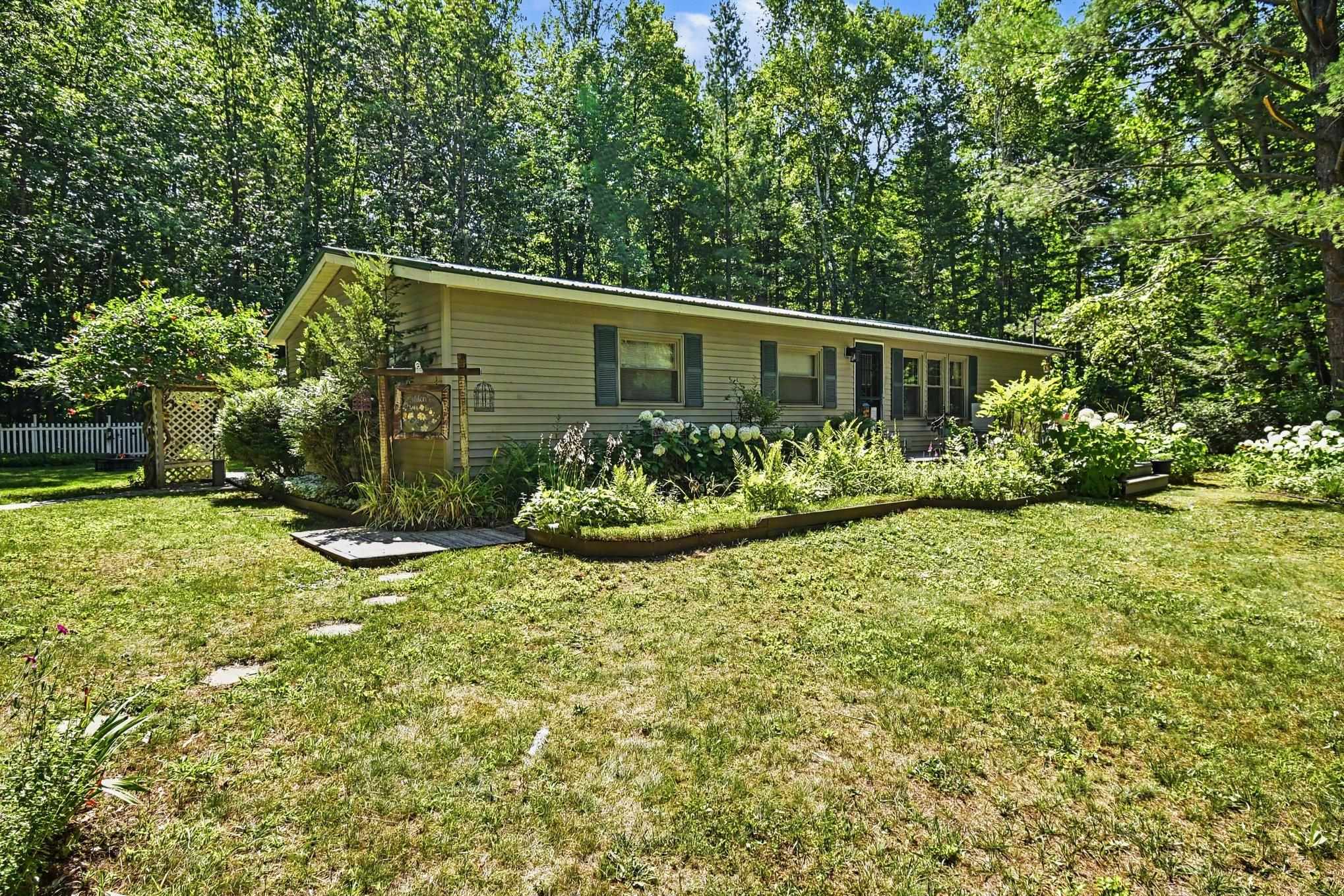 Photo 2 of Single family home for sale at 5082 Birch Ln, Hale, MI 48739 | MLS# 77080073732 | Listing updated on 2026-09-22