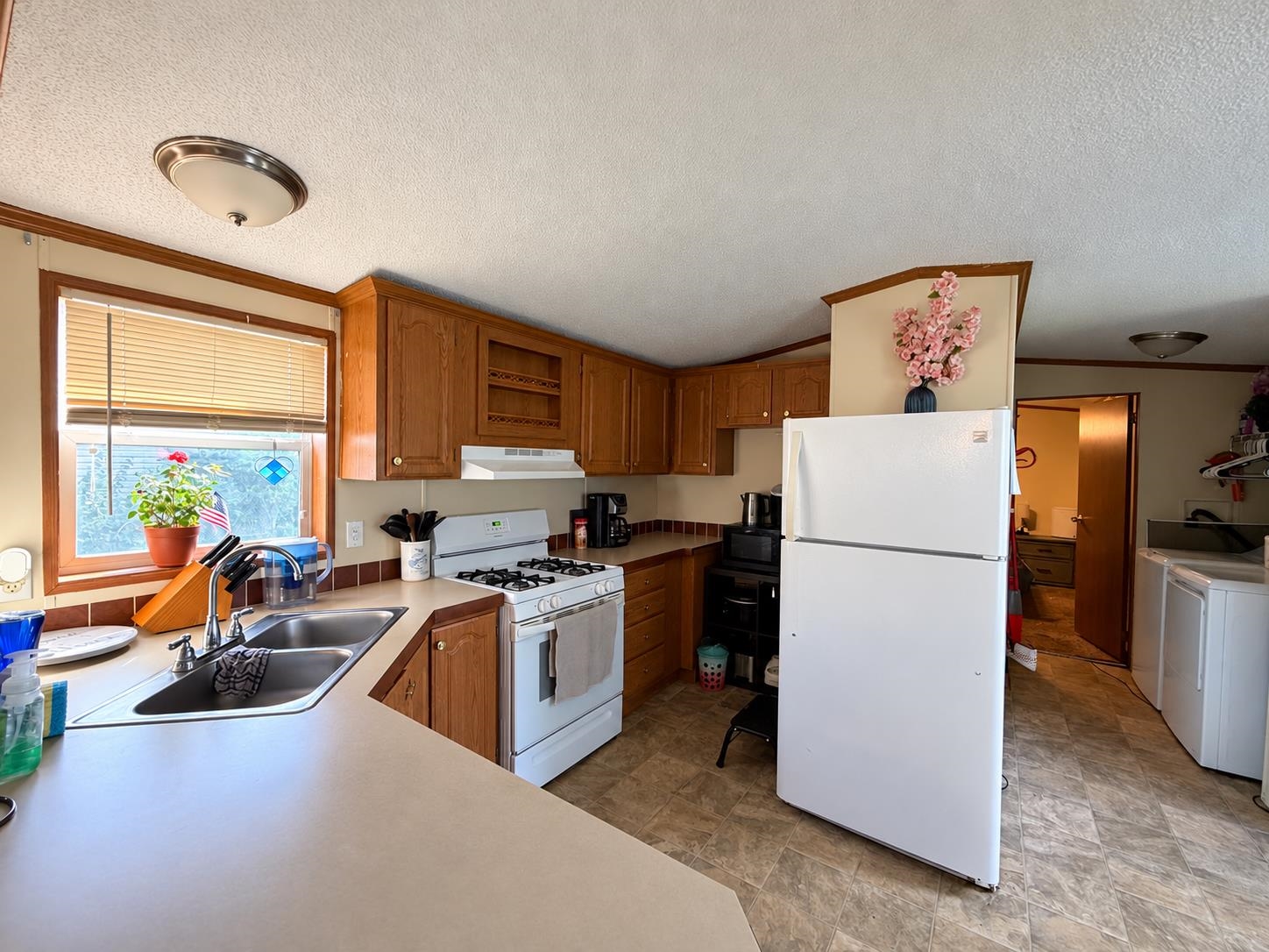 Photo 4 of Single family home for sale at 4524 Goldenrod Dr, Traverse City, MI 49685 | MLS# 78080073738 | Listing updated on 2026-09-24