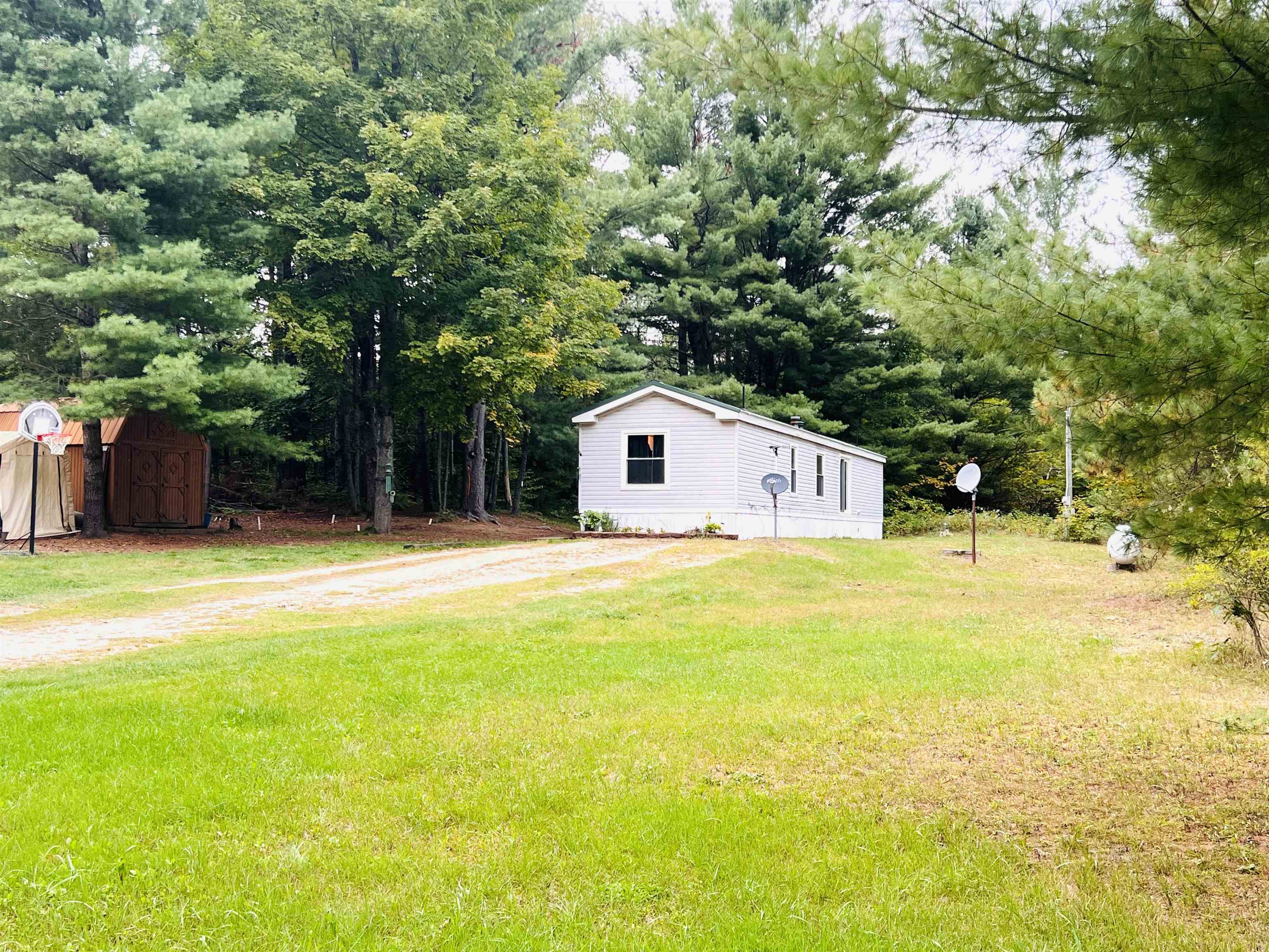 Photo 3 of Single family home for sale at 785 E 46 Road, Cadillac, MI 49601 | MLS# 78080073743 | Listing updated on 2026-09-27
