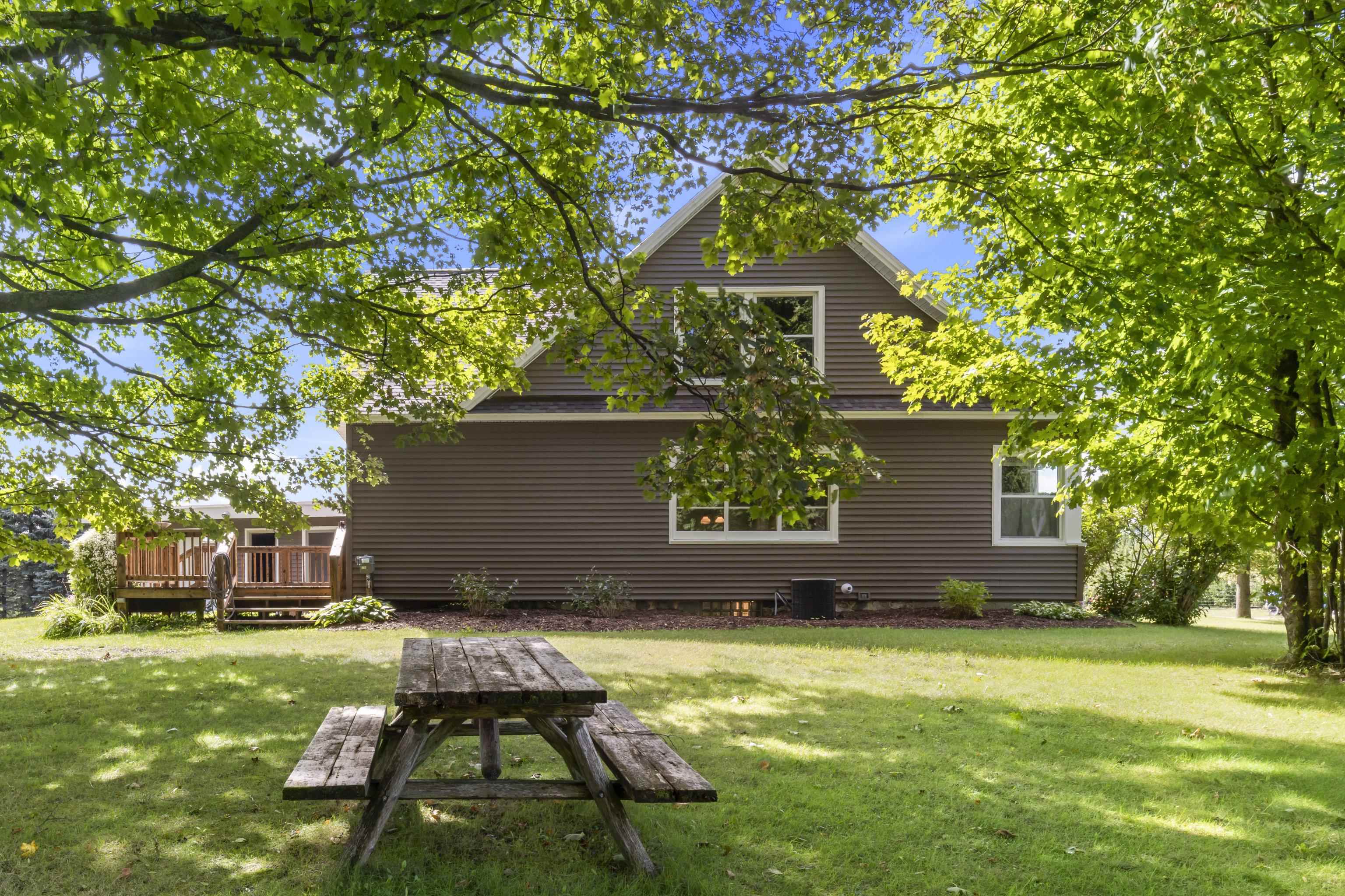 Photo 4 of Single family home for sale at 4443 Potter Rd, Bear Lake, MI 49614 | MLS# 78080073746 | Listing updated on 2026-10-01