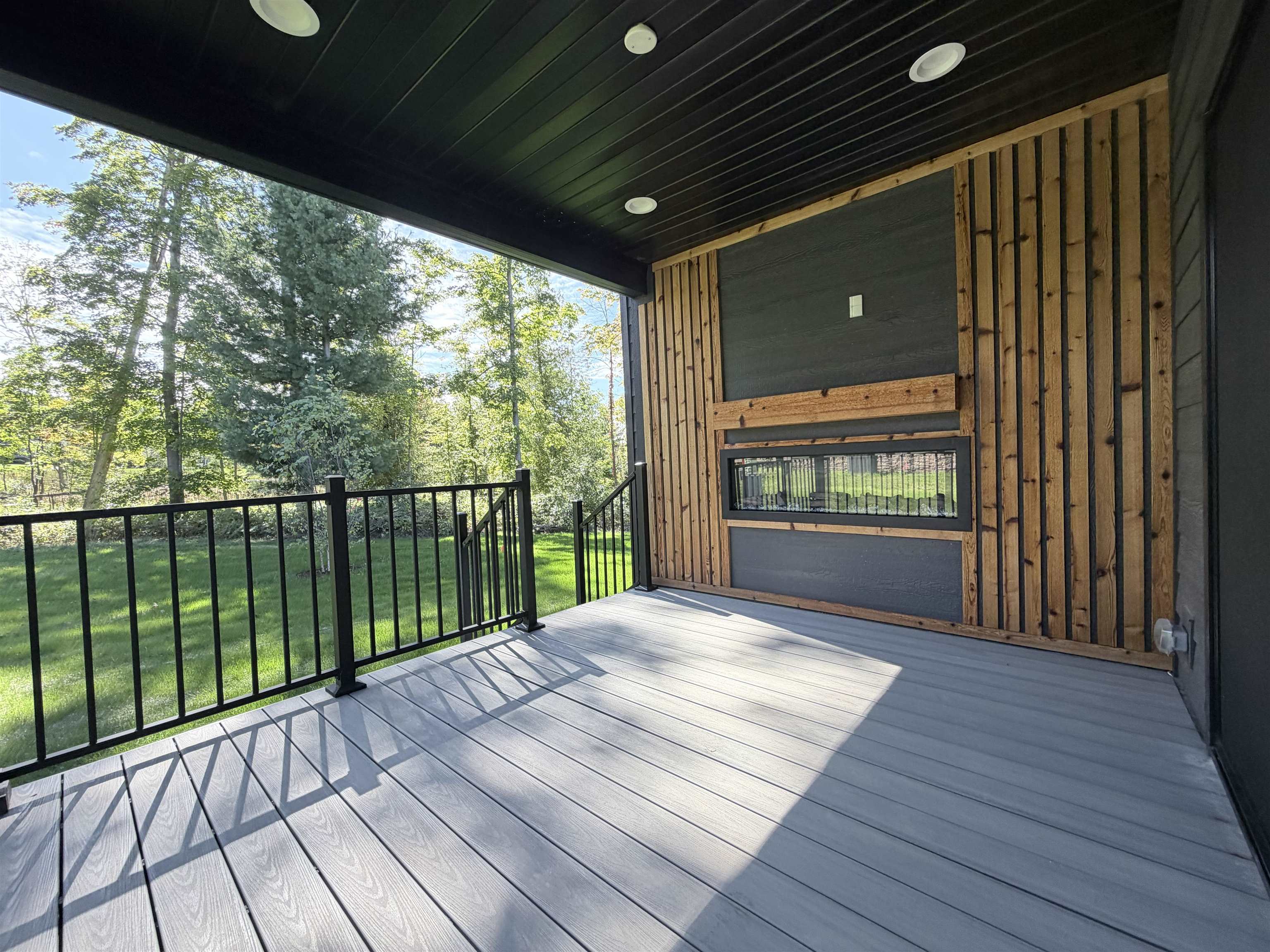 Photo 4 of Single family home for sale at 1420 New Horizons Trl, Traverse City, MI 49686 | MLS# 80073753 | Listing updated on 2026-09-23