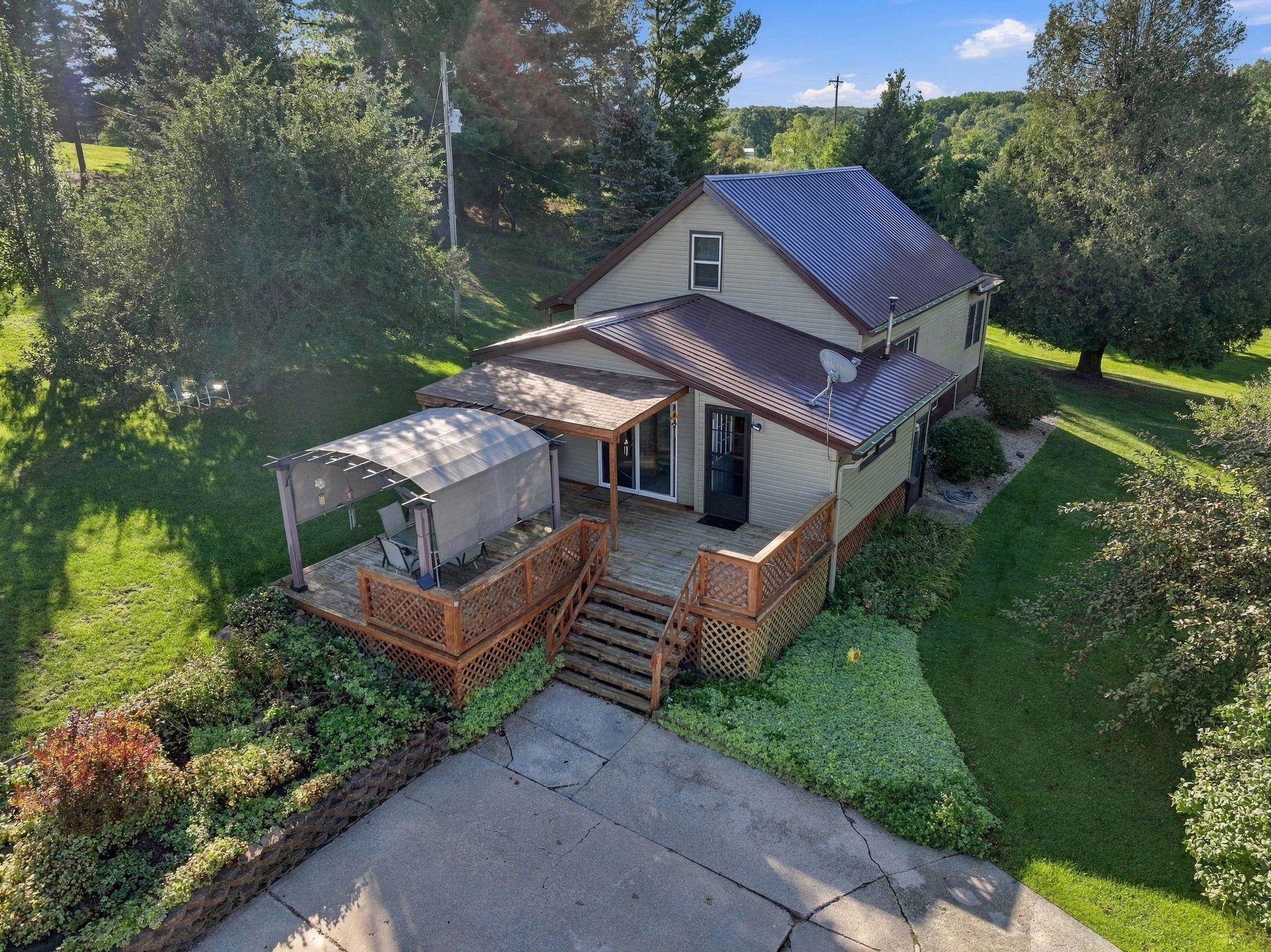 Photo 3 of Single family home for sale at 14398 15 Mile Rd, Leroy, MI 49655 | MLS# 78080073754 | Listing updated on 2026-09-24