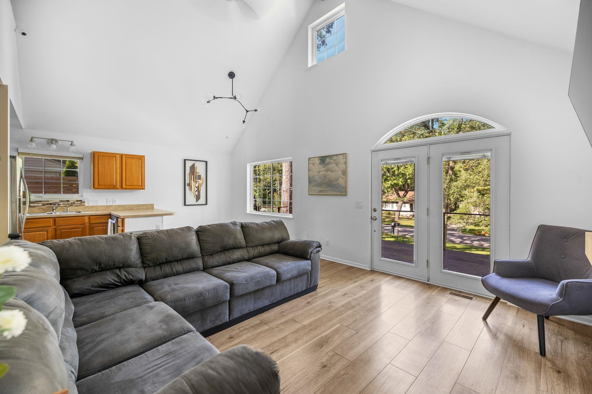 Photo 3 of Single family home for sale at 806 Indian Trl, Traverse City, MI 49686 | MLS# 78080073756 | Listing updated on 2026-09-21