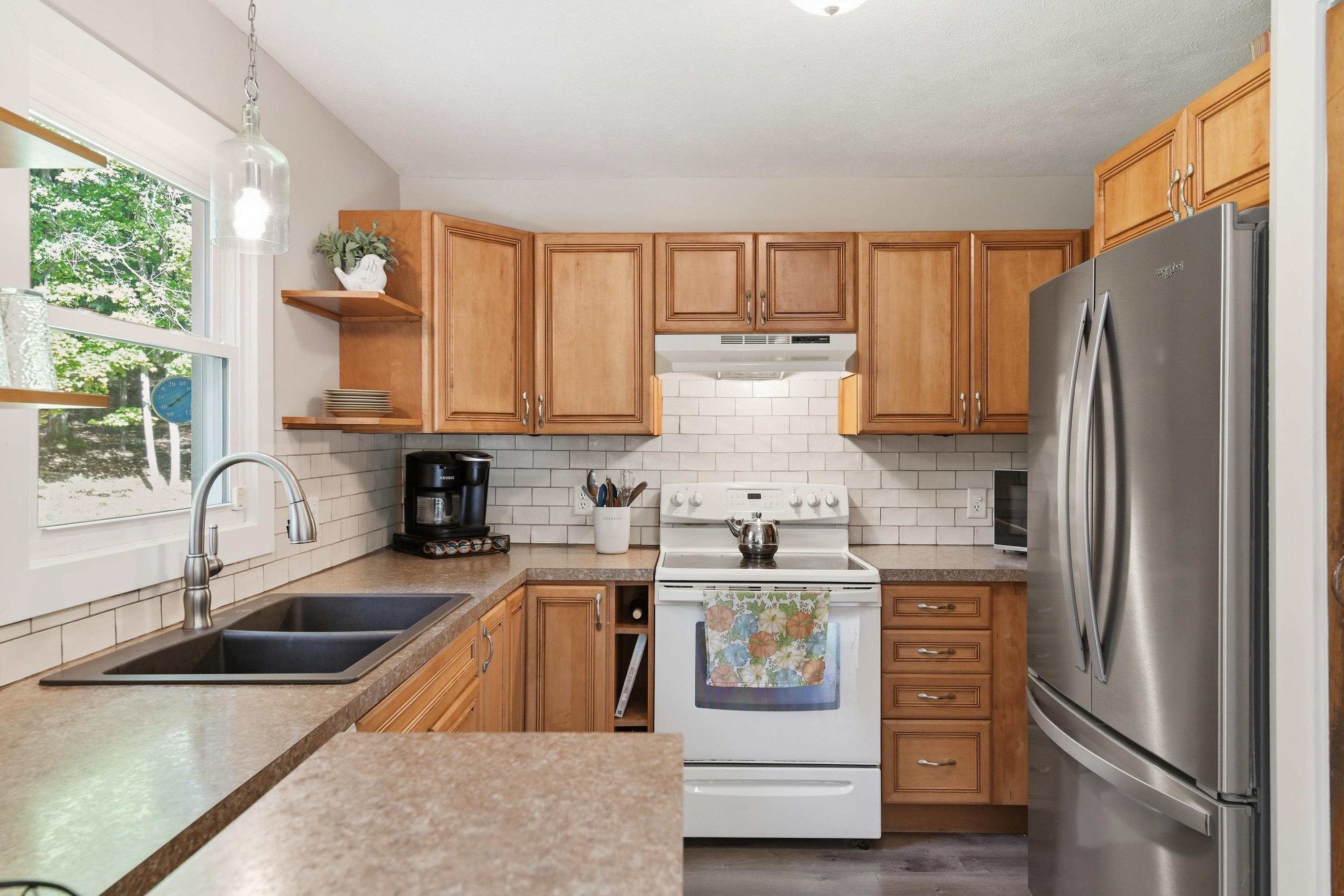 Photo 4 of Single family home for sale at 3061 N Arbutus Lake Rd, Traverse City, MI 49696 | MLS# 78080073763 | Listing updated on 2026-09-23