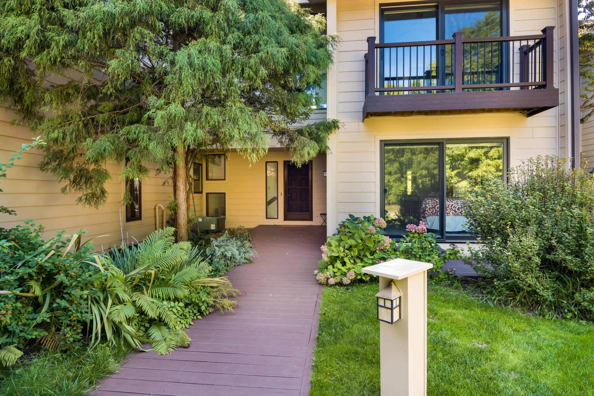 Photo 3 of Condo for sale at 4991 N Crossover Dr, Bellaire, MI 49615 | MLS# 78080073765 | Listing updated on 2026-09-24