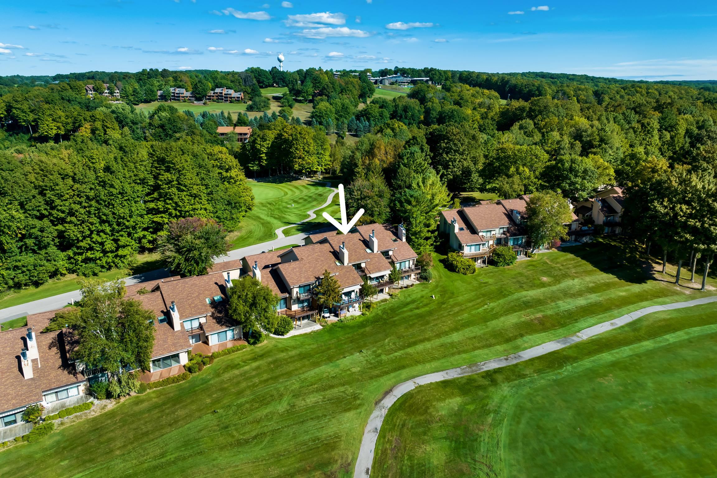Photo 4 of Condo for sale at 4991 N Crossover Dr, Bellaire, MI 49615 | MLS# 78080073765 | Listing updated on 2026-09-24
