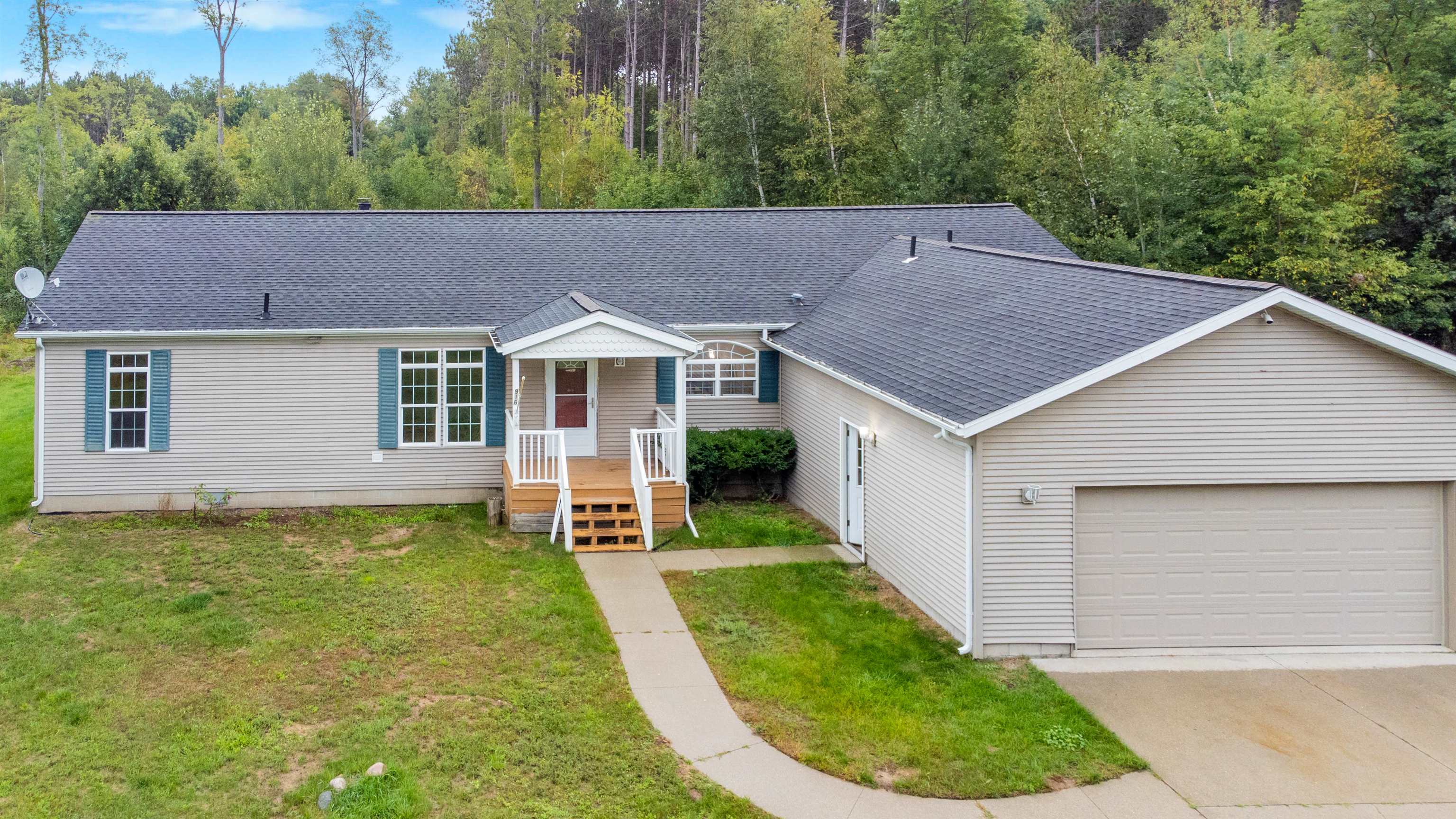 Photo 2 of Single family home for sale at 916 N Pine Ridge Dr #46-49, Ludington, MI 49431 | MLS# 80073770 | Listing updated on 2026-09-24