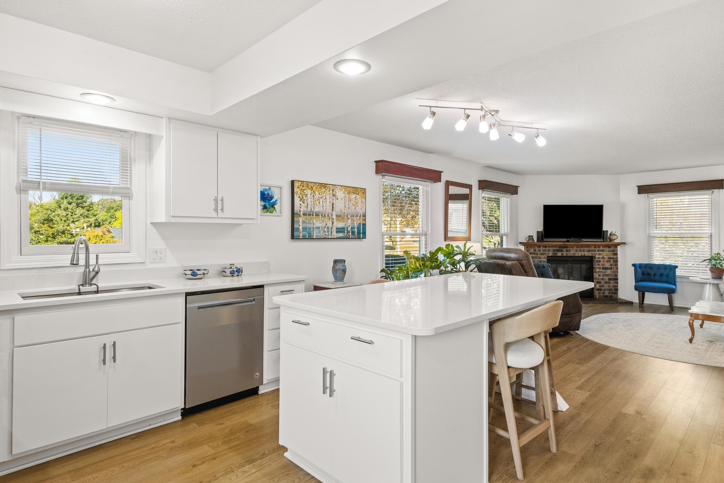 Photo 4 of Condo for sale at 7080 Cherrywood Ct, Traverse City, MI 49686 | MLS# 78080073772 | Listing updated on 2026-09-22