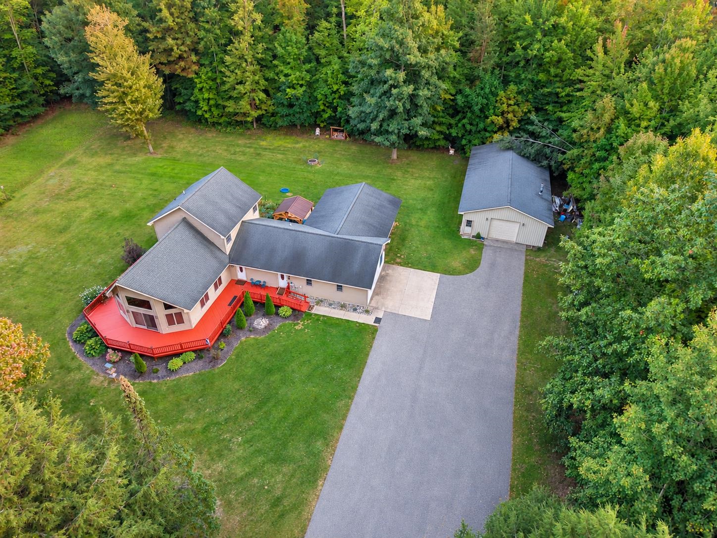 Photo 2 of Single family home for sale at 2882 E M 55, Cadillac, MI 49601 | MLS# 78080073797 | Listing updated on 2026-10-05