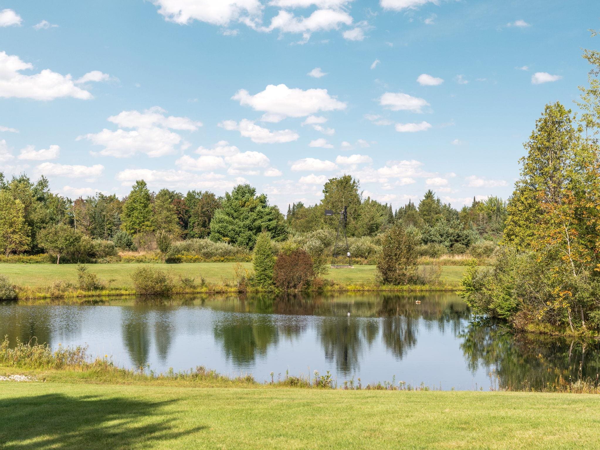 Photo 3 of Mansion for sale at 9542 S 33 Road, Cadillac, MI 49601 | MLS# 78080073800 | Listing updated on 2026-09-25