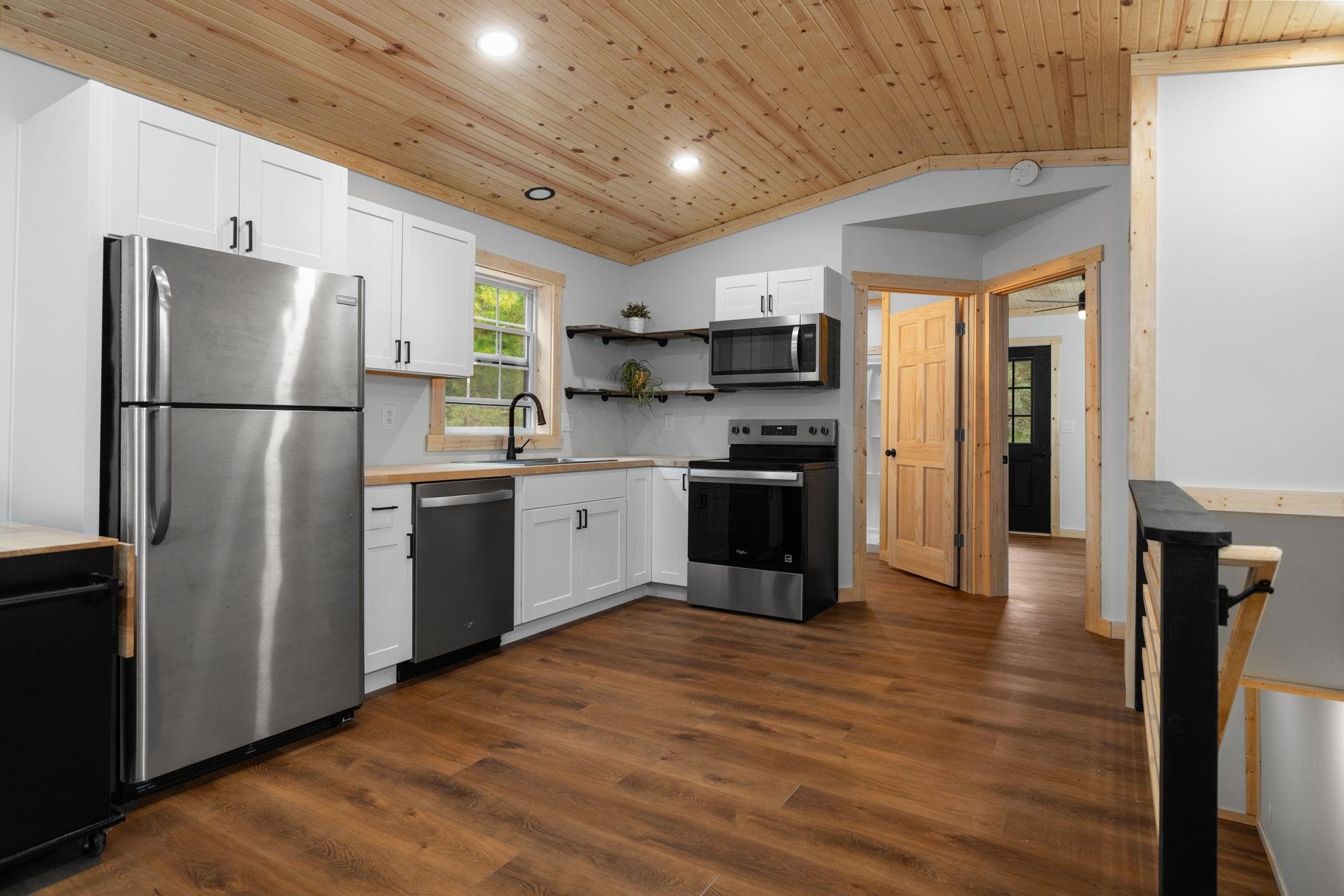 Photo 2 of Single family home for sale at 9957 Sw Creighton Rd, Fife Lake, MI 49633 | MLS# 78080073827 | Listing updated on 2026-10-06