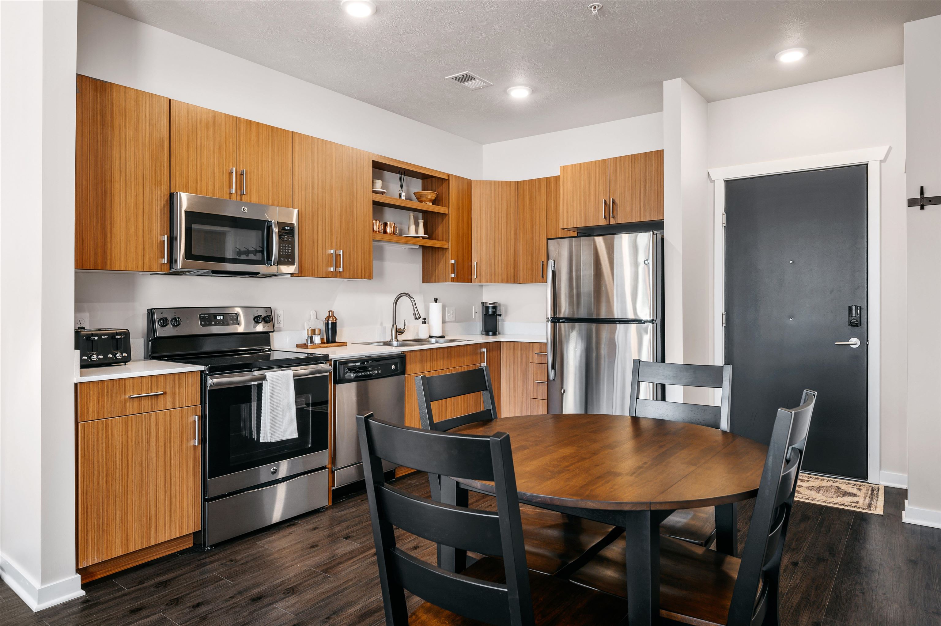 Photo 2 of Condo for sale at 630 410 Garfield Ave, Traverse City, MI 49686 | MLS# 78080073857 | Listing updated on 2026-09-26