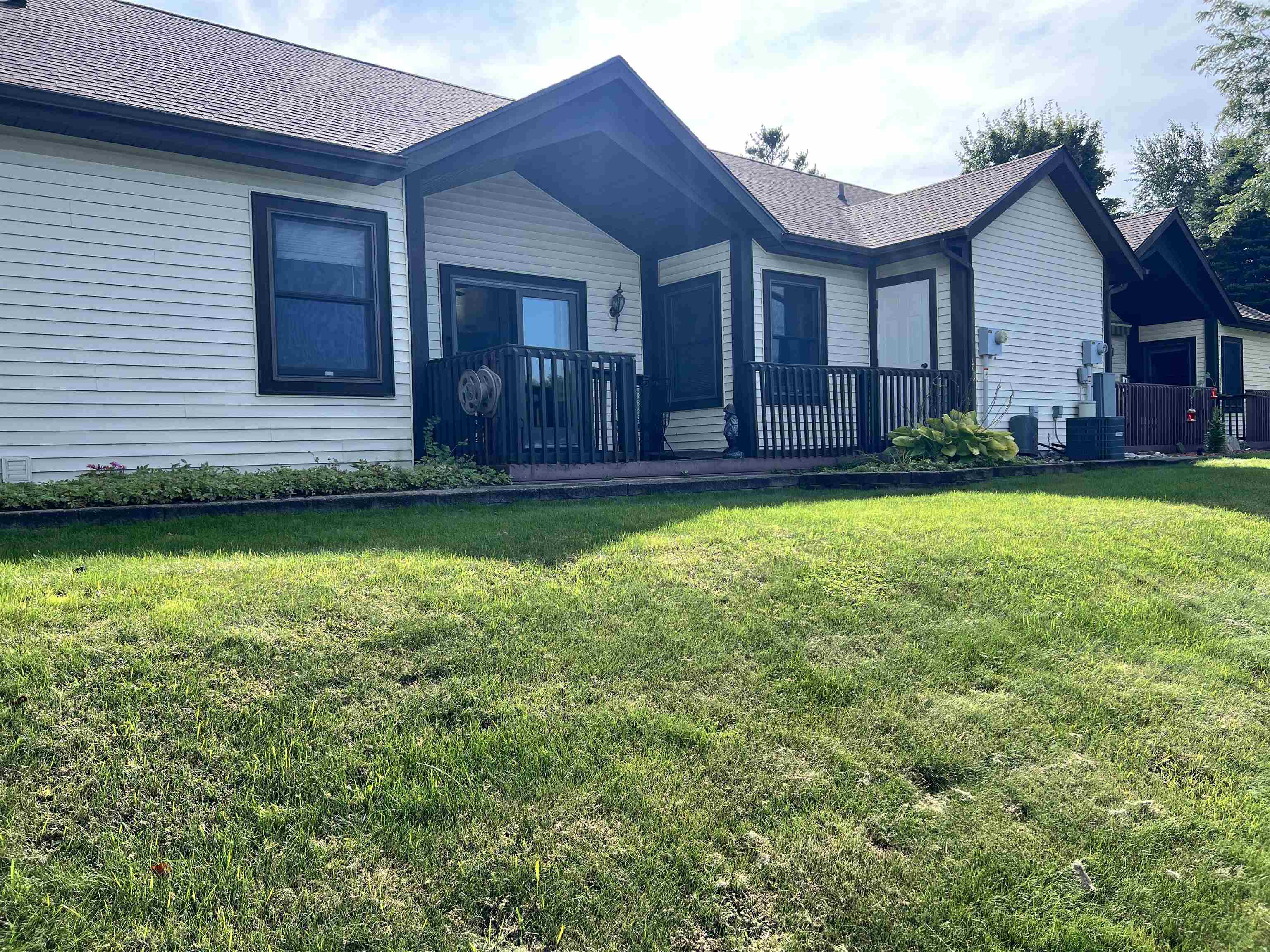Photo 4 of Condo for sale at 303 Wildwood Dr, Cadillac, MI 49601 | MLS# 80073863 | Listing updated on 2026-10-07