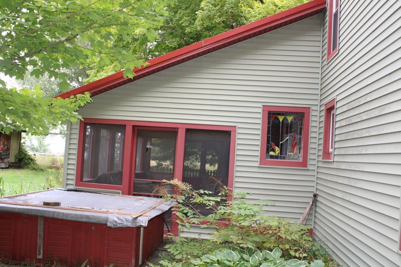 Photo 3 of Single family home for sale at 3989 SE Tyler Rd, Kalkaska, MI 49646 | MLS# 78080073869 | Listing updated on 2026-10-02