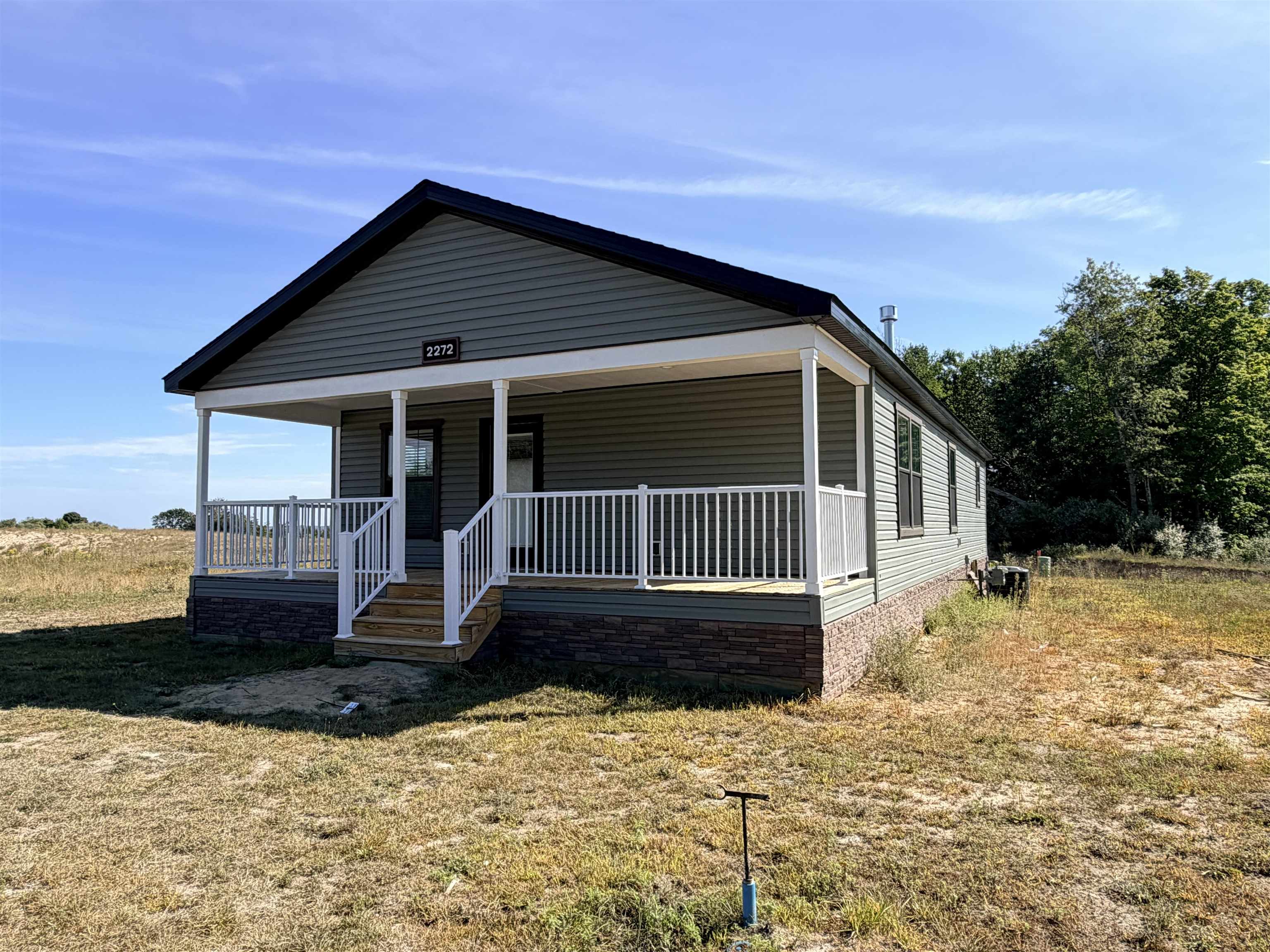 Single family home for sale at 2272 Vista View Dr, East Bay Township Grand Traverse, MI 49686 | MLS# 78080073872 | Listing updated on 2026-09-29