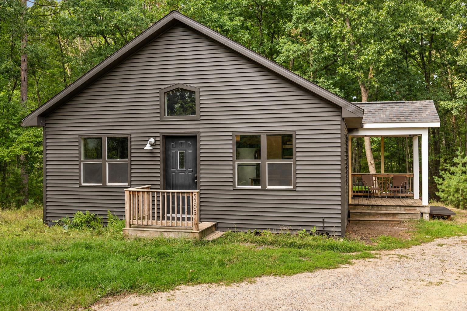 Photo 1 of Single family home for sale at 5305 Trager Rd, Traverse City, MI 49696 | MLS# 78080073876 | Listing updated on 2026-09-27