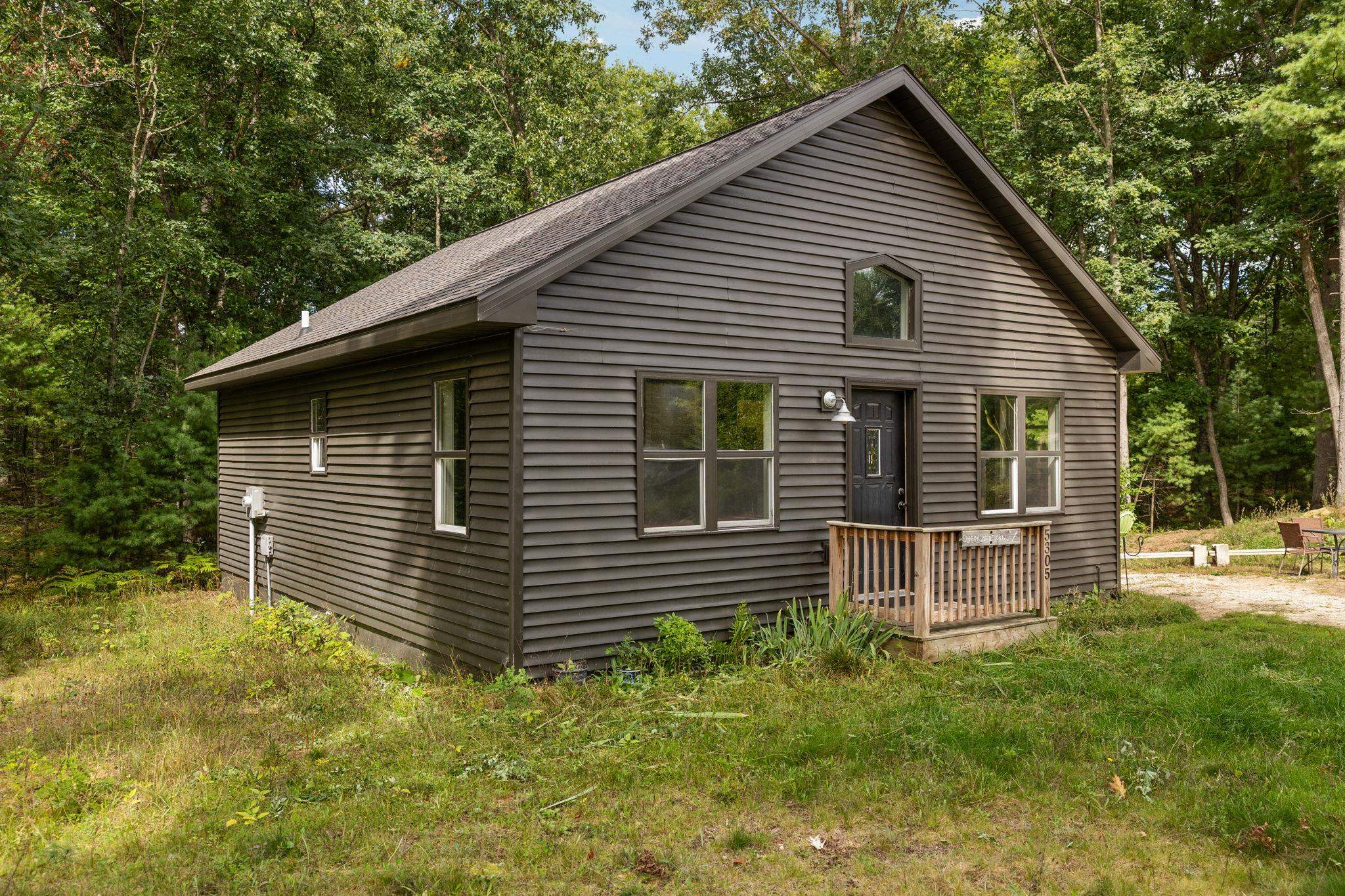 Photo 2 of Single family home for sale at 5305 Trager Rd, Traverse City, MI 49696 | MLS# 78080073876 | Listing updated on 2026-09-27