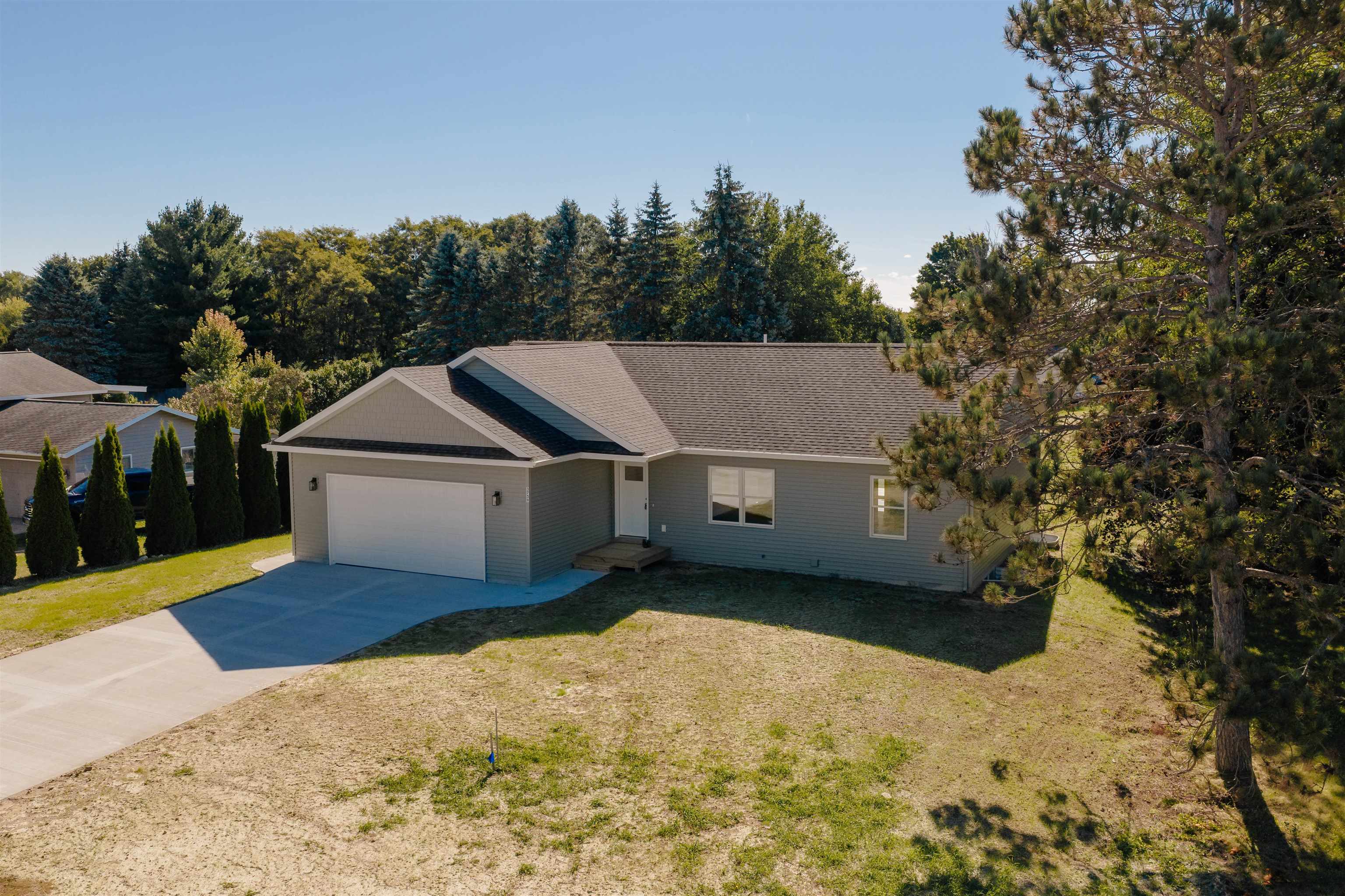 Photo 2 of Single family home for sale at 3759 Delta Dr, Traverse City, MI 49685 | MLS# 78080073885 | Listing updated on 2026-09-30
