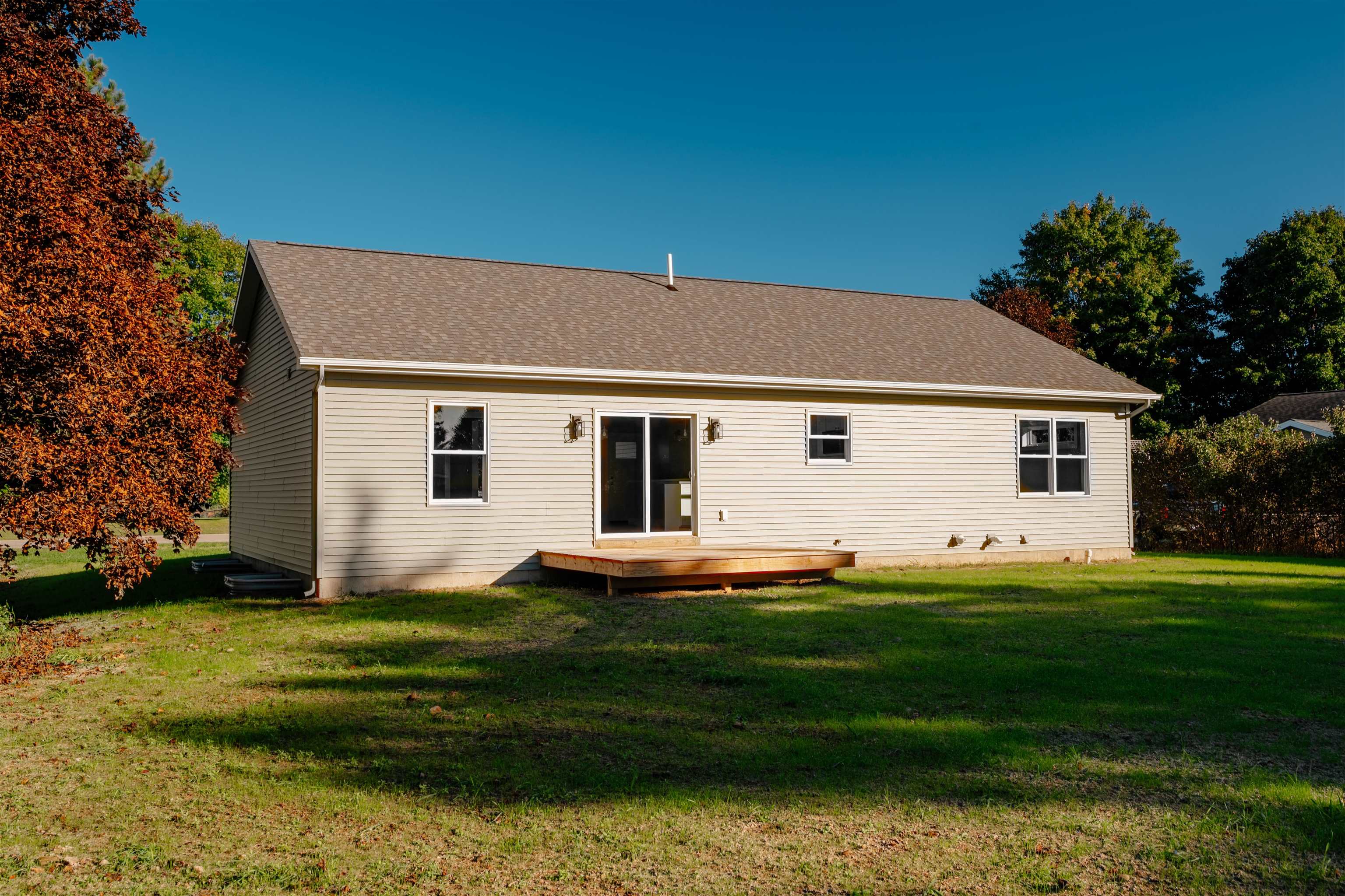Photo 3 of Single family home for sale at 3759 Delta Dr, Traverse City, MI 49685 | MLS# 78080073885 | Listing updated on 2026-09-30