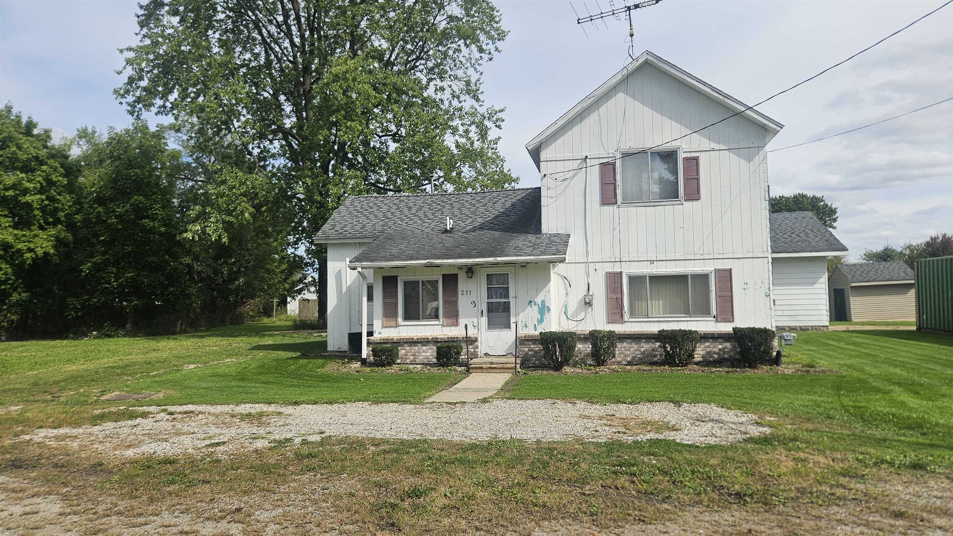 Photo 1 of Single family home for sale at 211 S Quarter Line, Ashley, MI 48806 | MLS# 79080073886 | Listing updated on 2026-09-27