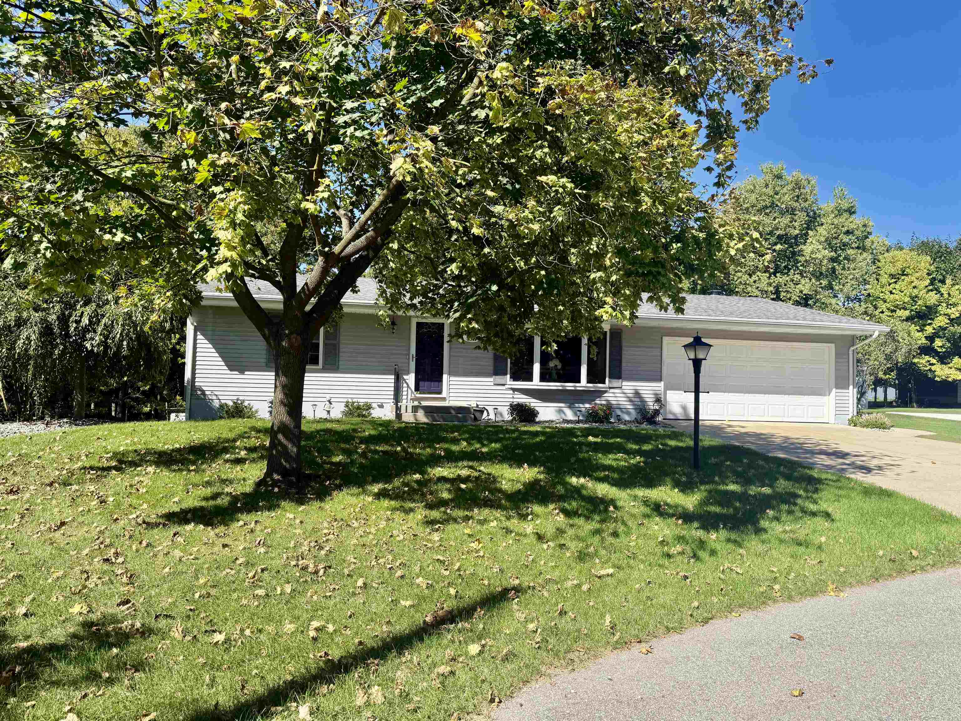 Photo 2 of Single family home for sale at 135 Fox Pl, Saint Louis, MI 48880 | MLS# 79080073904 | Listing updated on 2026-09-27