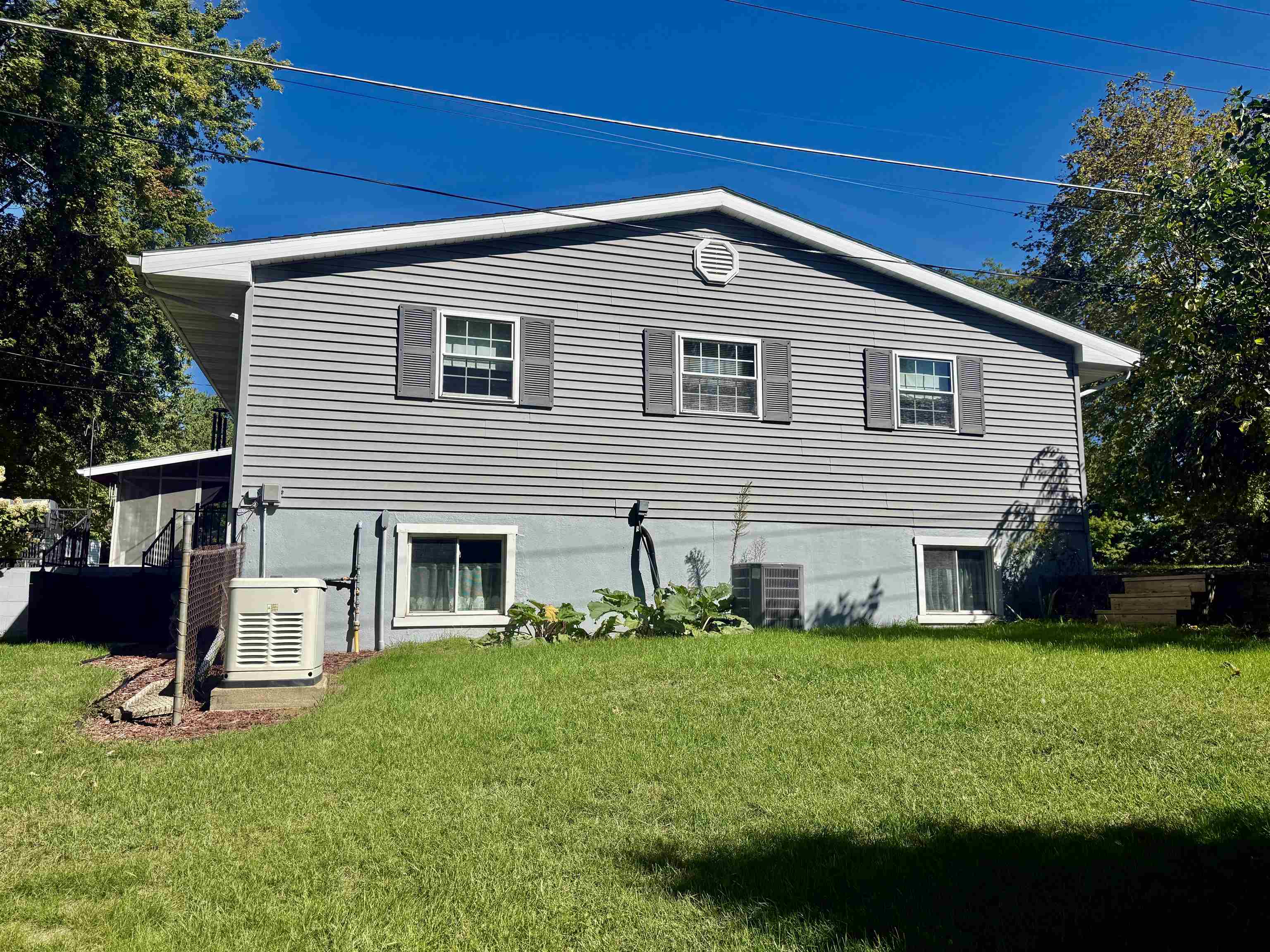 Photo 3 of Single family home for sale at 135 Fox Pl, Saint Louis, MI 48880 | MLS# 79080073904 | Listing updated on 2026-09-27